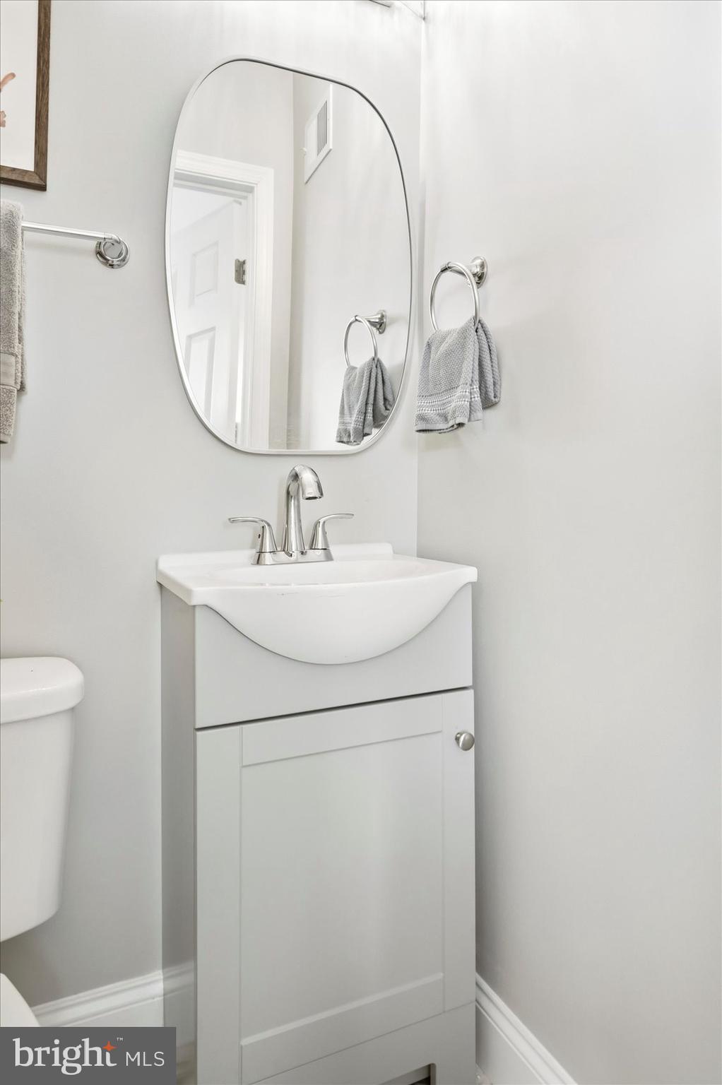 EVERGREEN LAWN - Residential