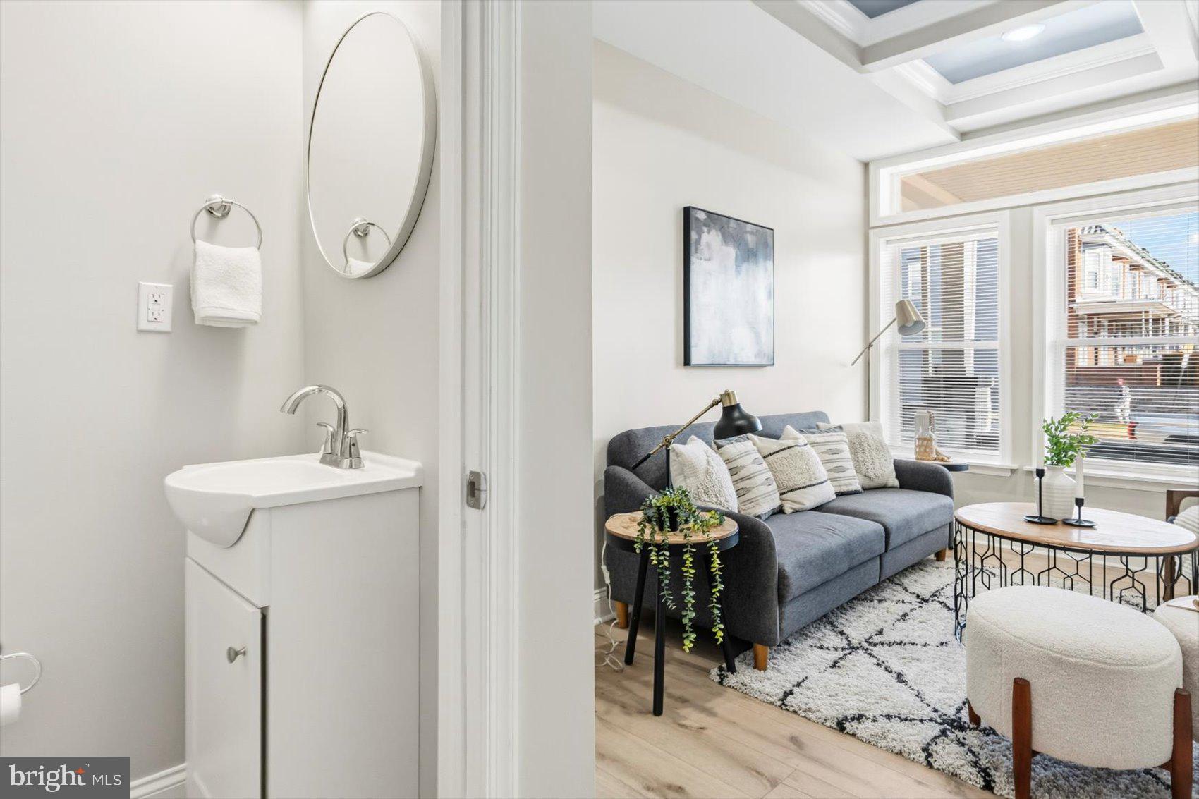 EVERGREEN LAWN - Residential