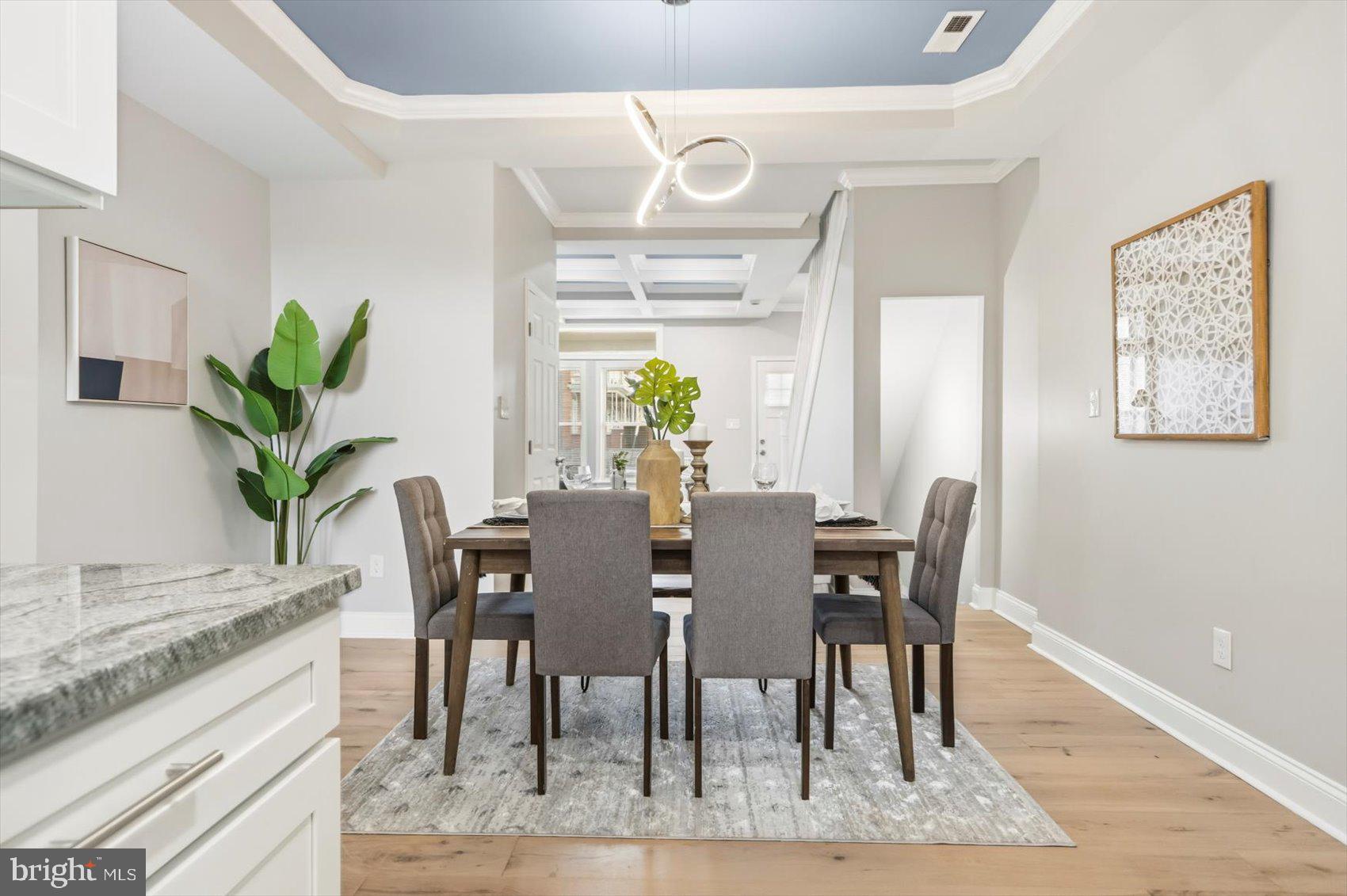 EVERGREEN LAWN - Residential