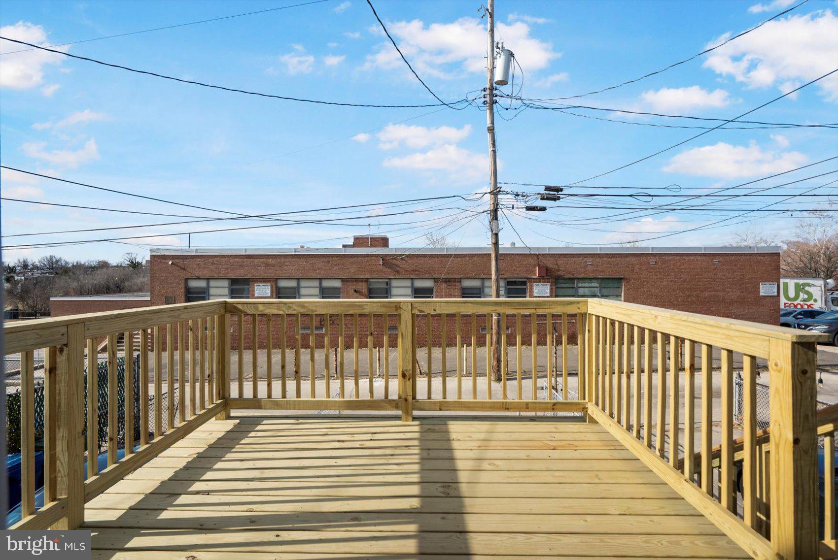 EVERGREEN LAWN - Residential