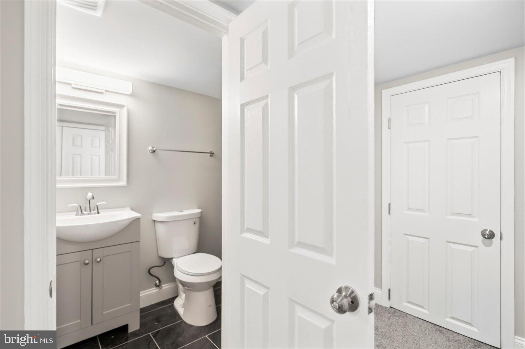 EVERGREEN LAWN - Residential