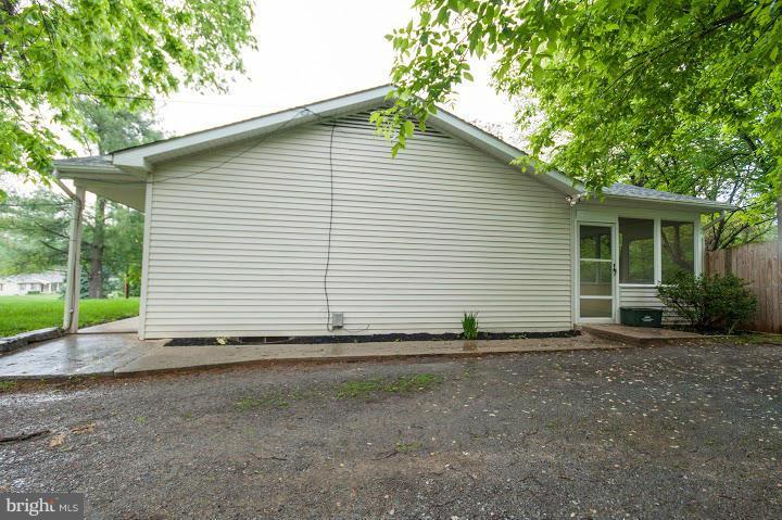 MECKLENBURG HEIGHTS - Residential Lease