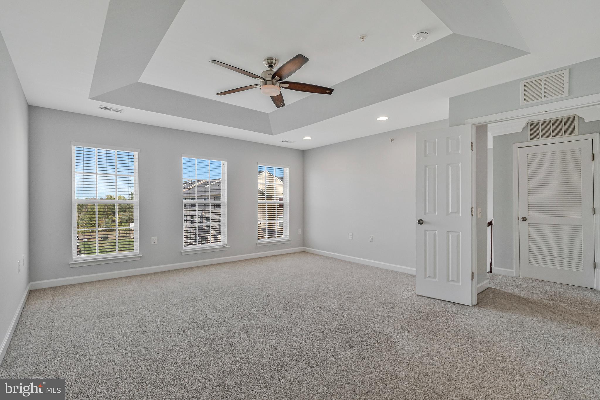 EAST GATE 3 CONDOMINIUM - Residential