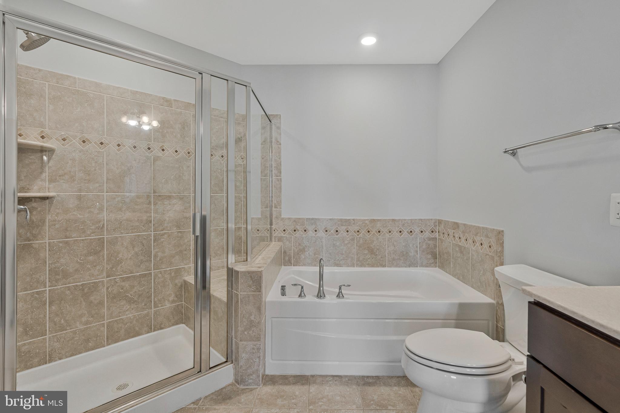 EAST GATE 3 CONDOMINIUM - Residential