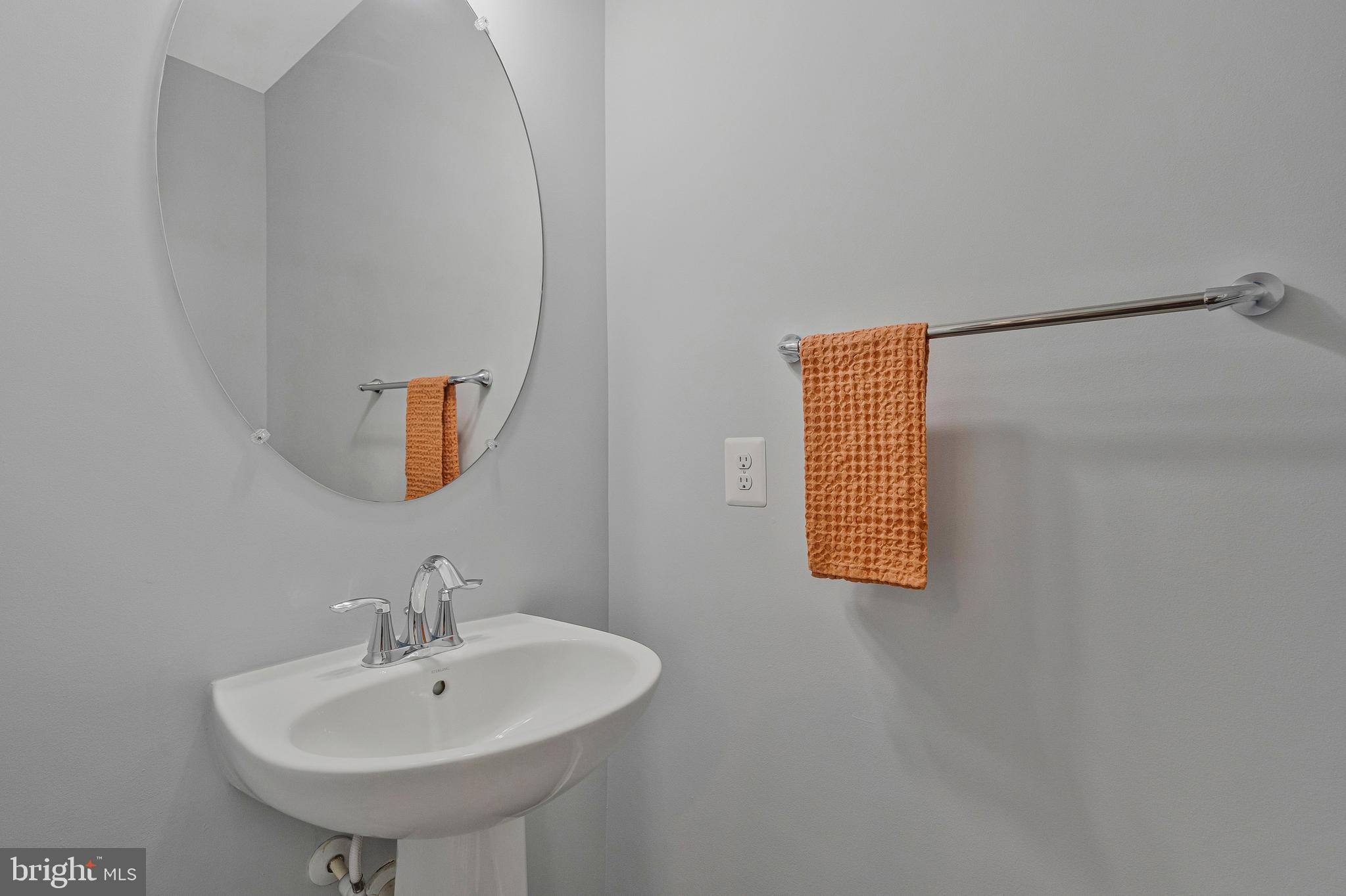 EAST GATE 3 CONDOMINIUM - Residential