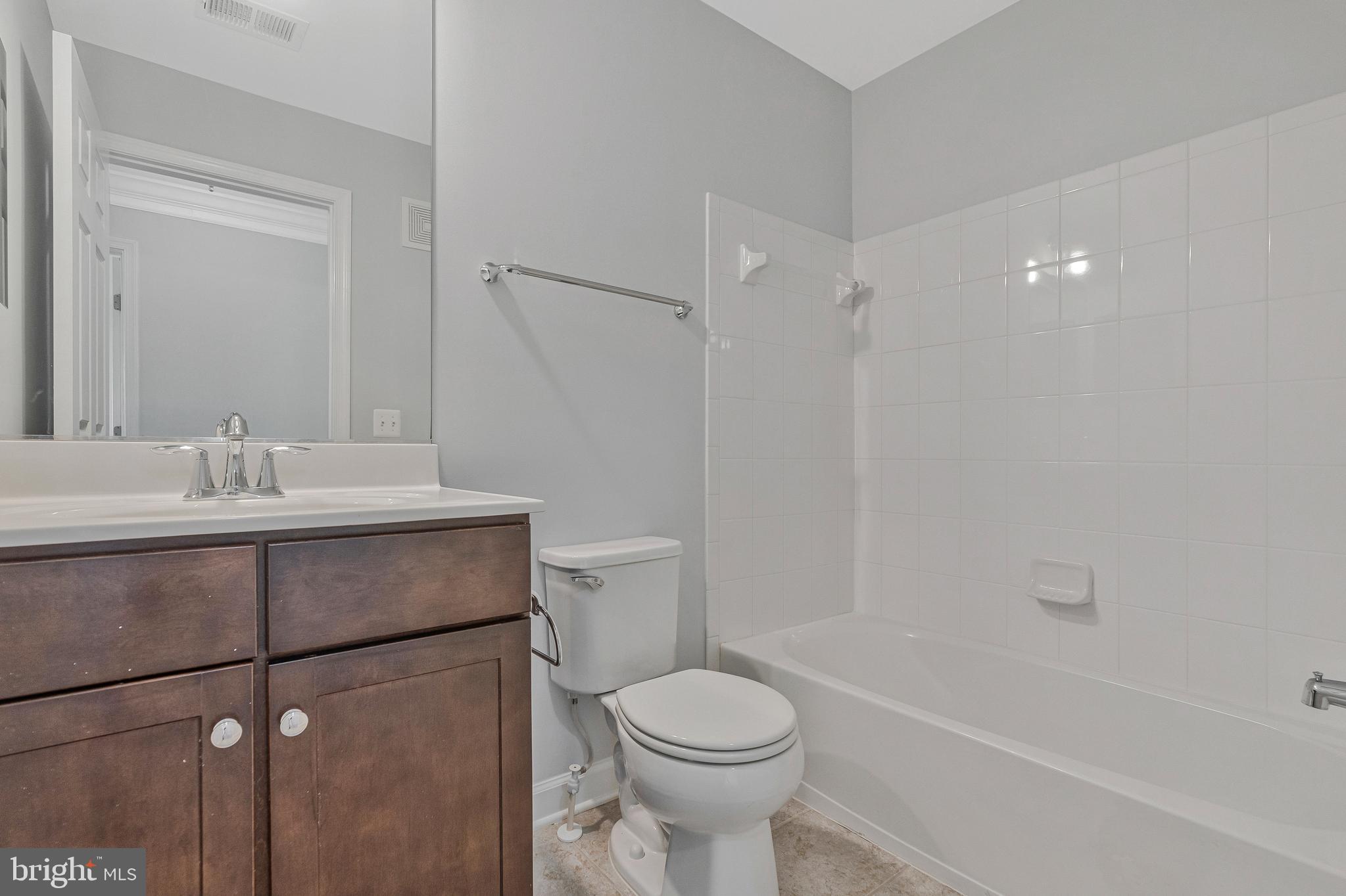 EAST GATE 3 CONDOMINIUM - Residential