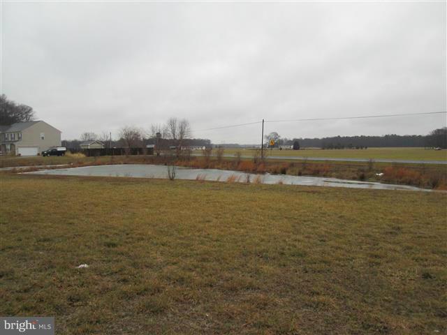 CATTAIL COMMONS - Residential