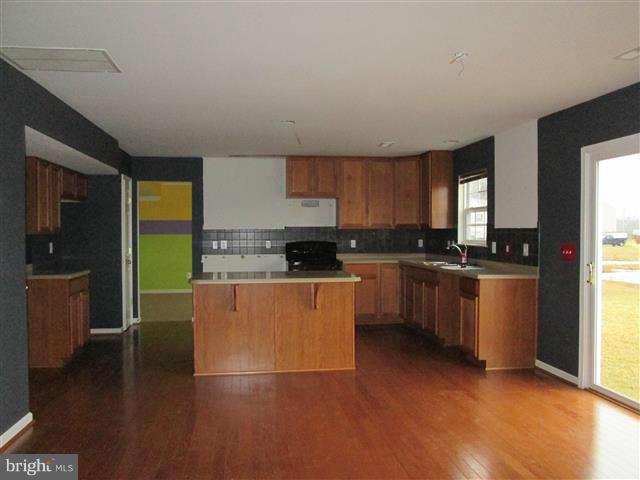 CATTAIL COMMONS - Residential