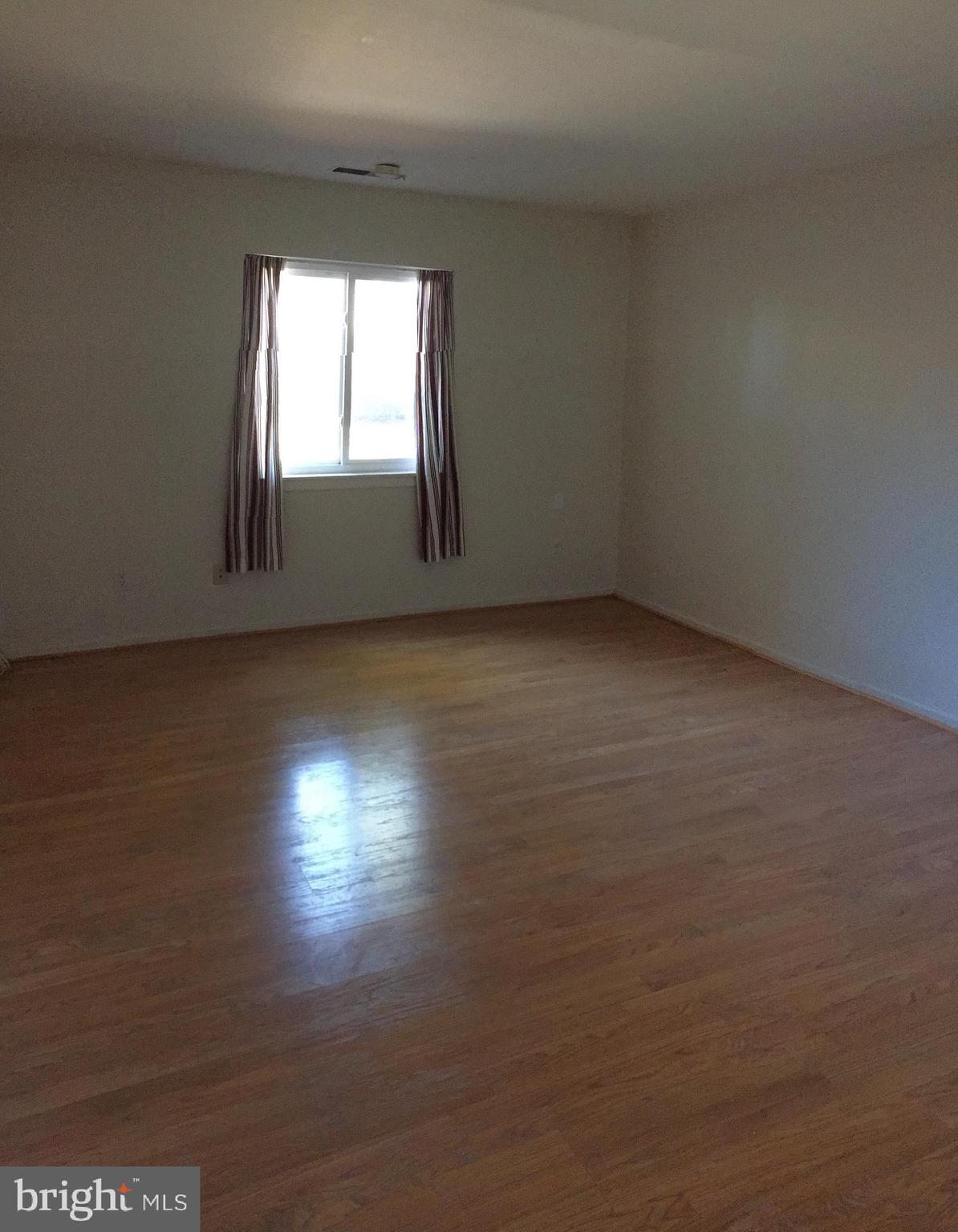 THOMAS CHOICE GARDENS - Residential Lease