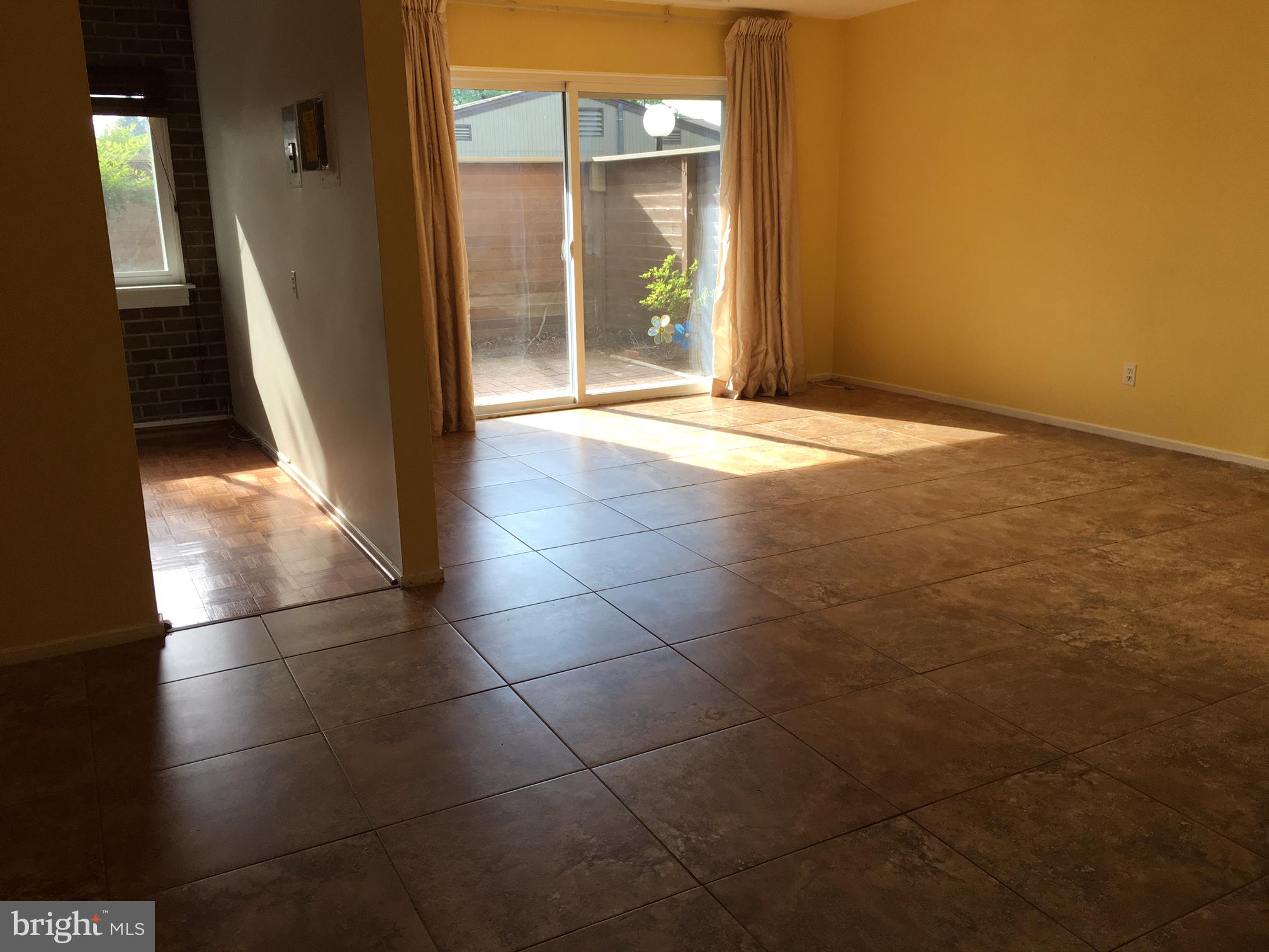 THOMAS CHOICE GARDENS - Residential Lease