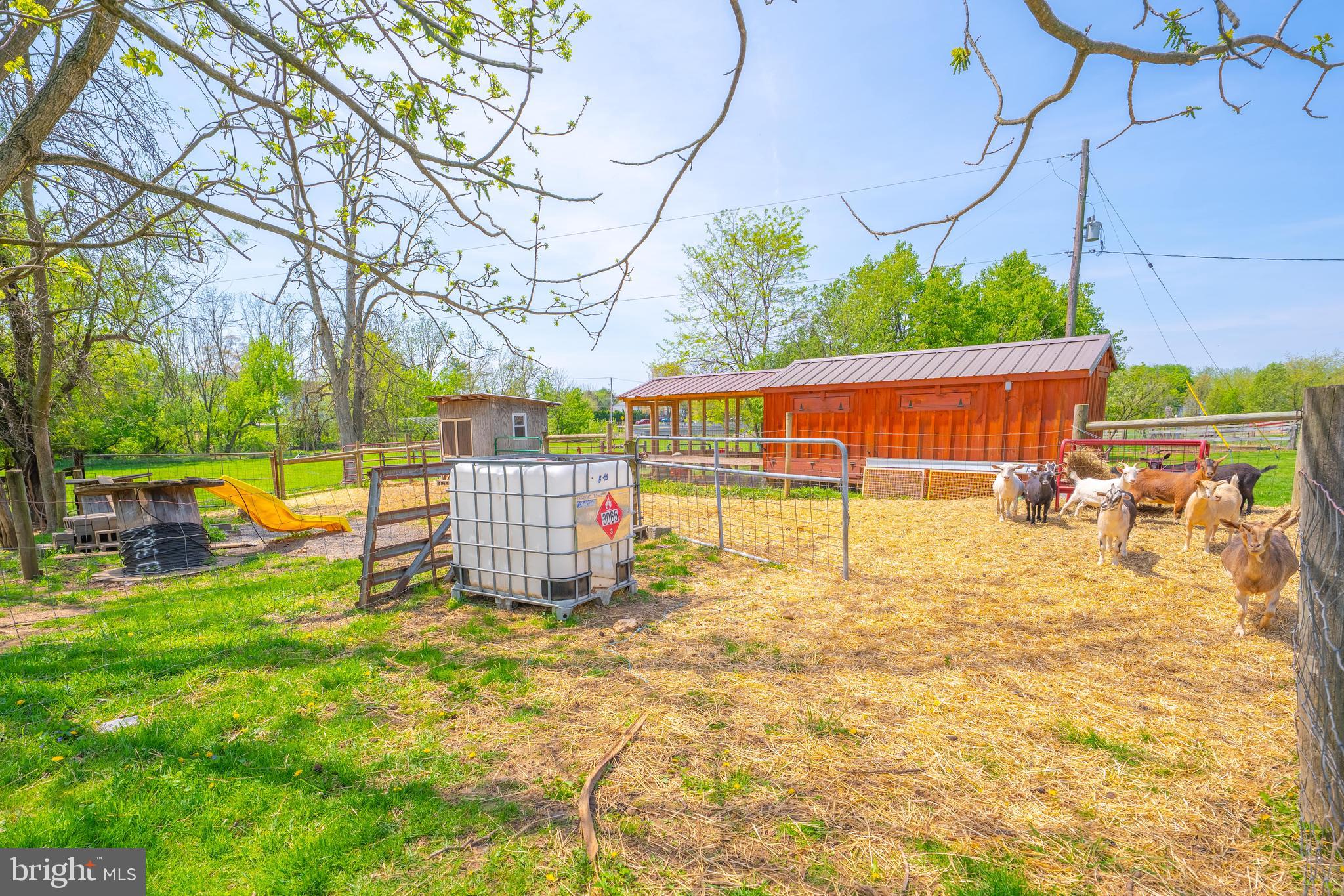 MEADOWBROOK - Residential