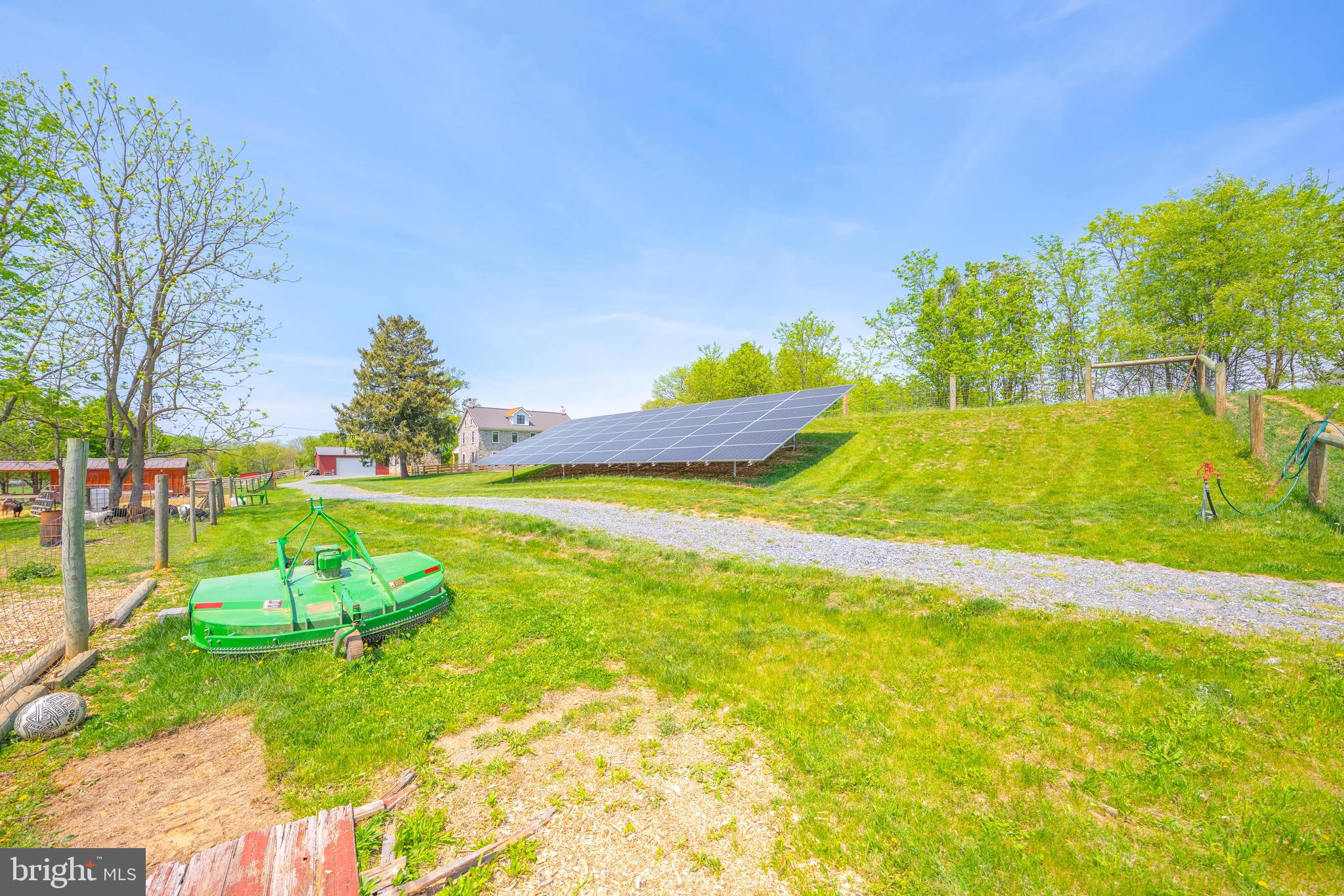 MEADOWBROOK - Residential