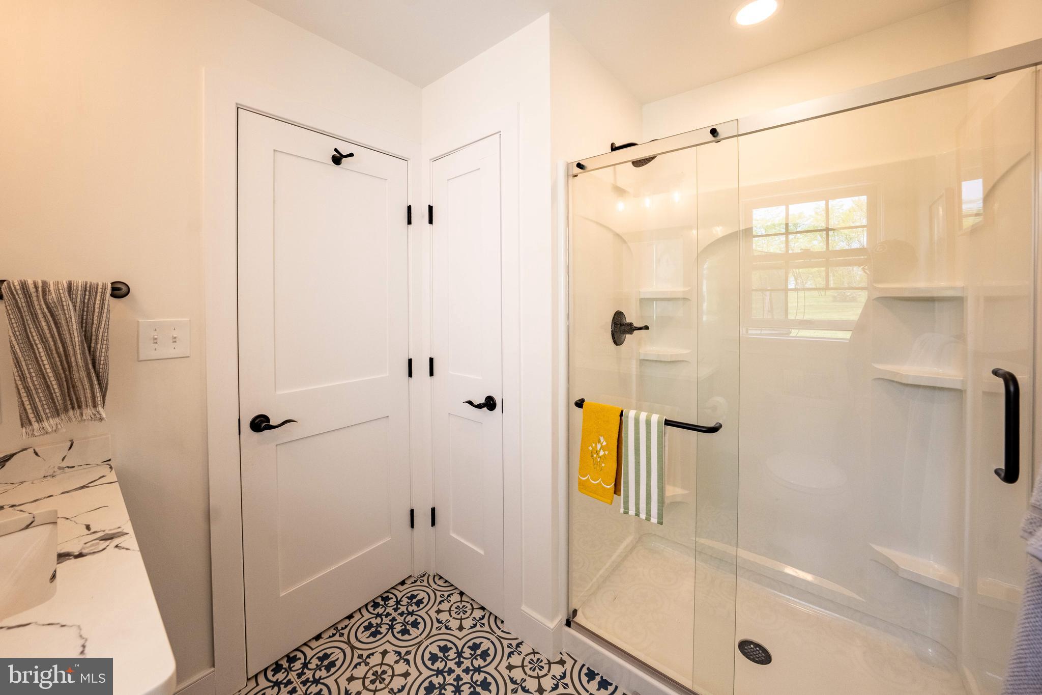 MEADOWBROOK - Residential