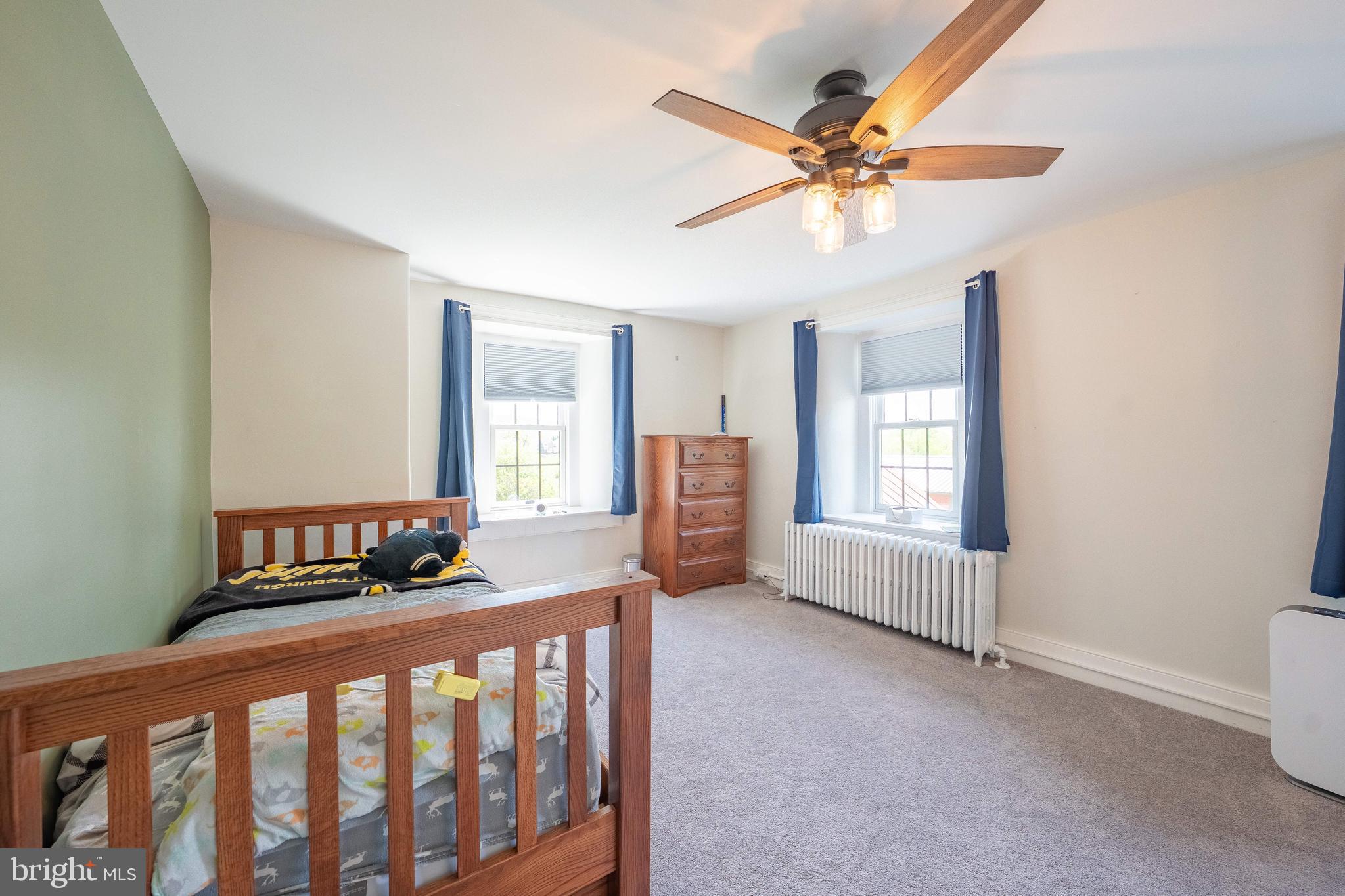 MEADOWBROOK - Residential