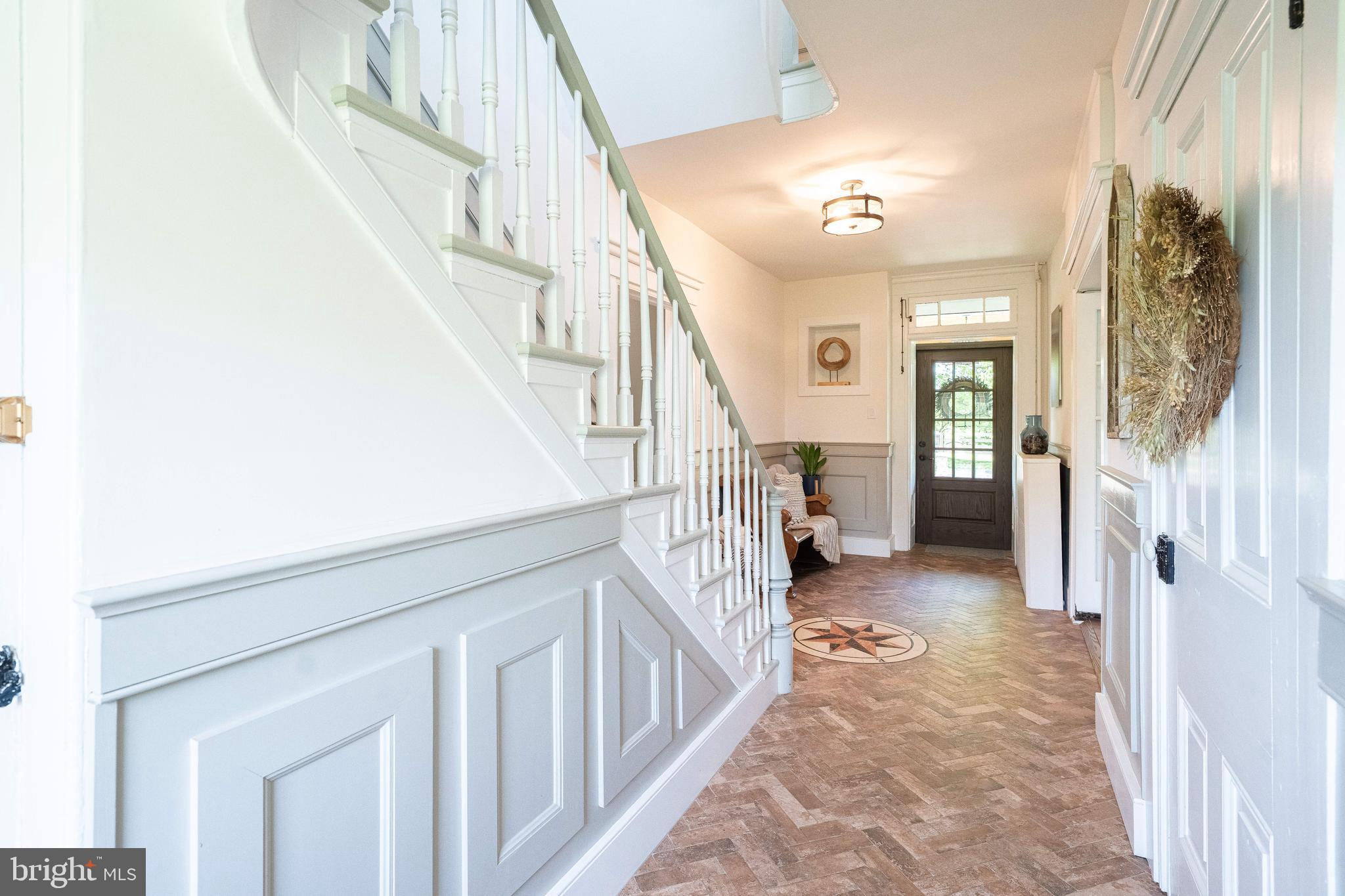 MEADOWBROOK - Residential