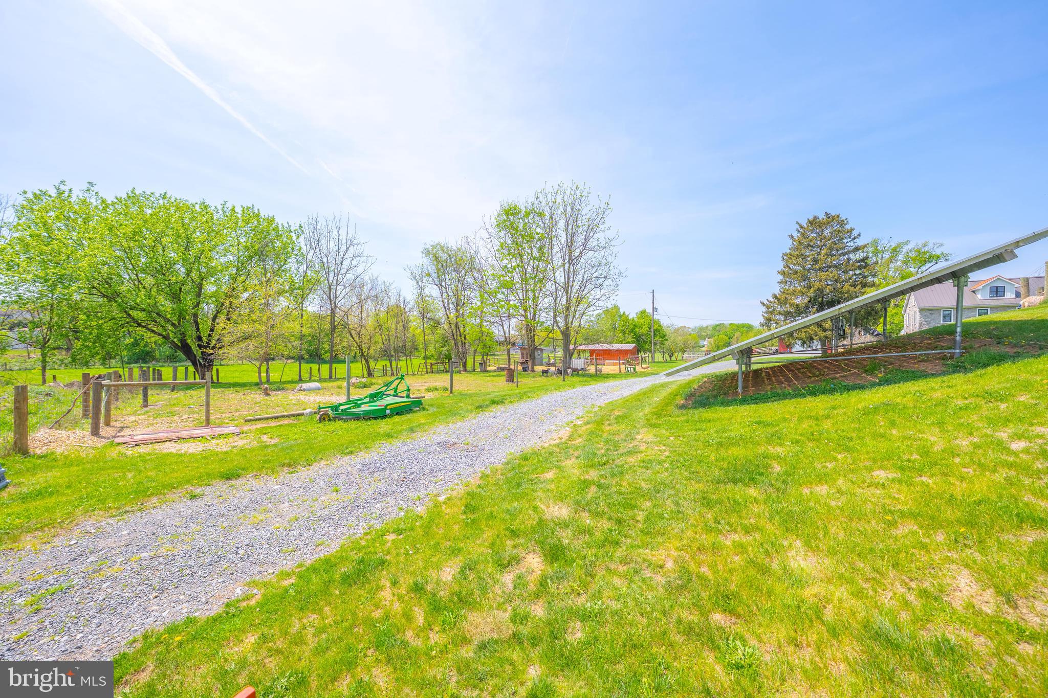 MEADOWBROOK - Residential