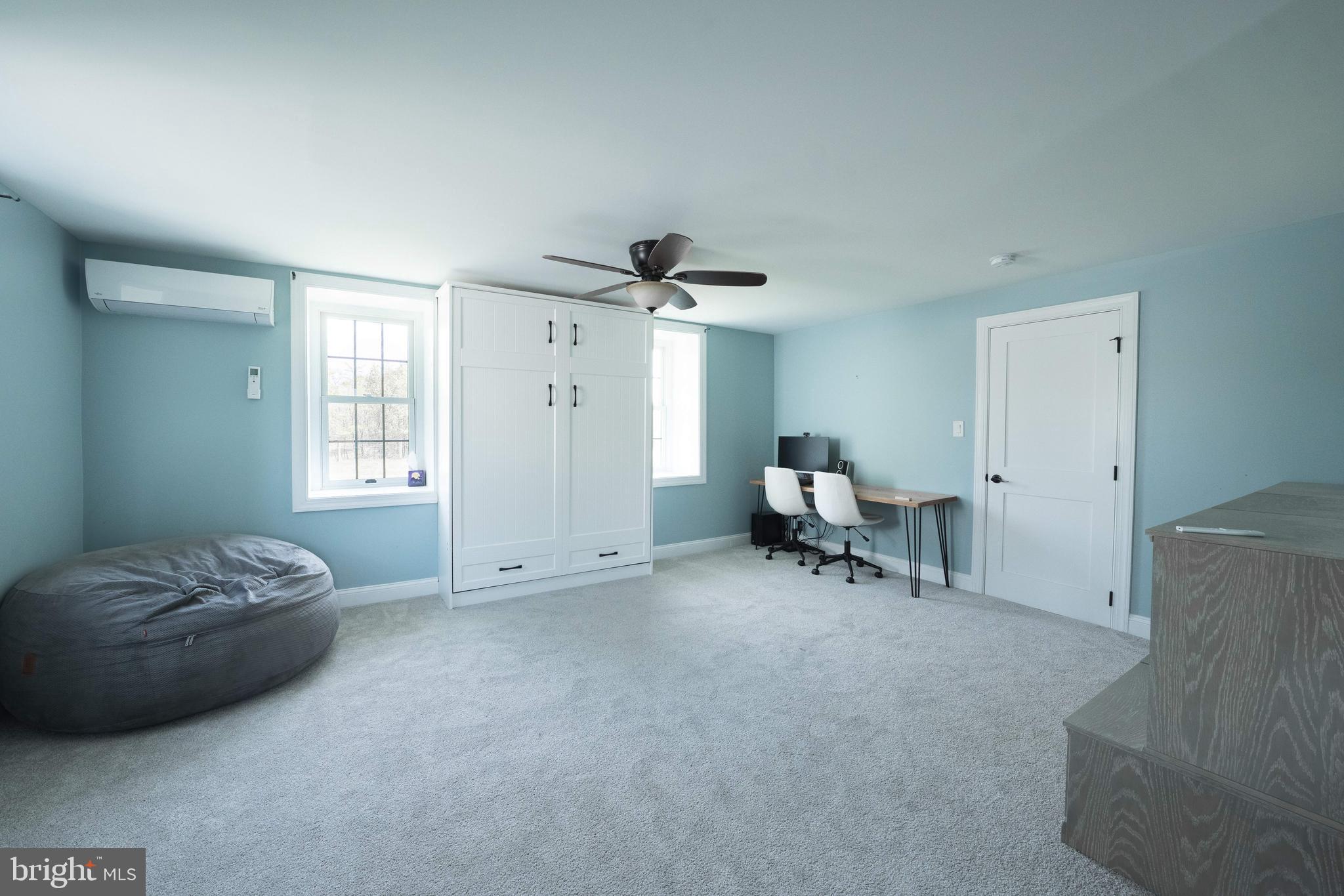 MEADOWBROOK - Residential