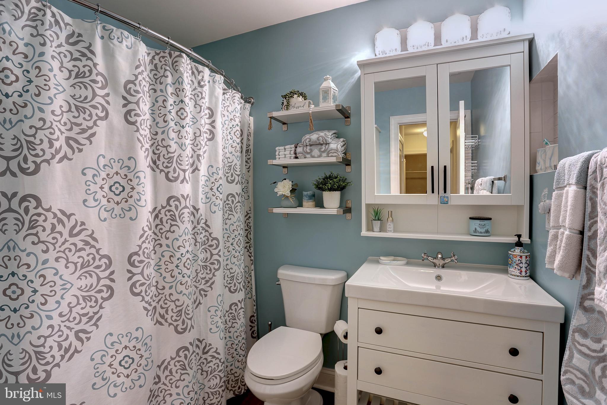 LYNNBROOK - Residential