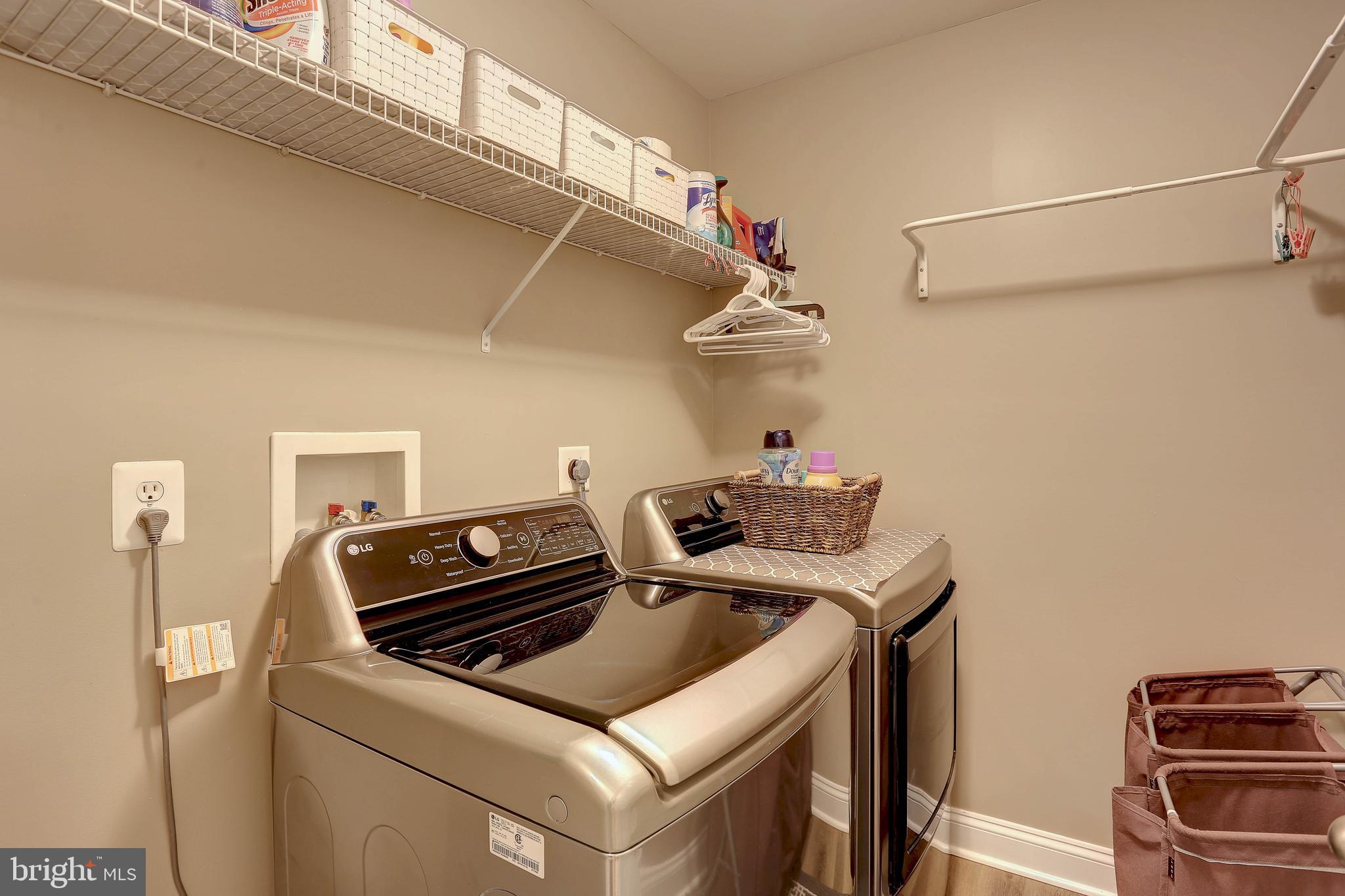 LYNNBROOK - Residential