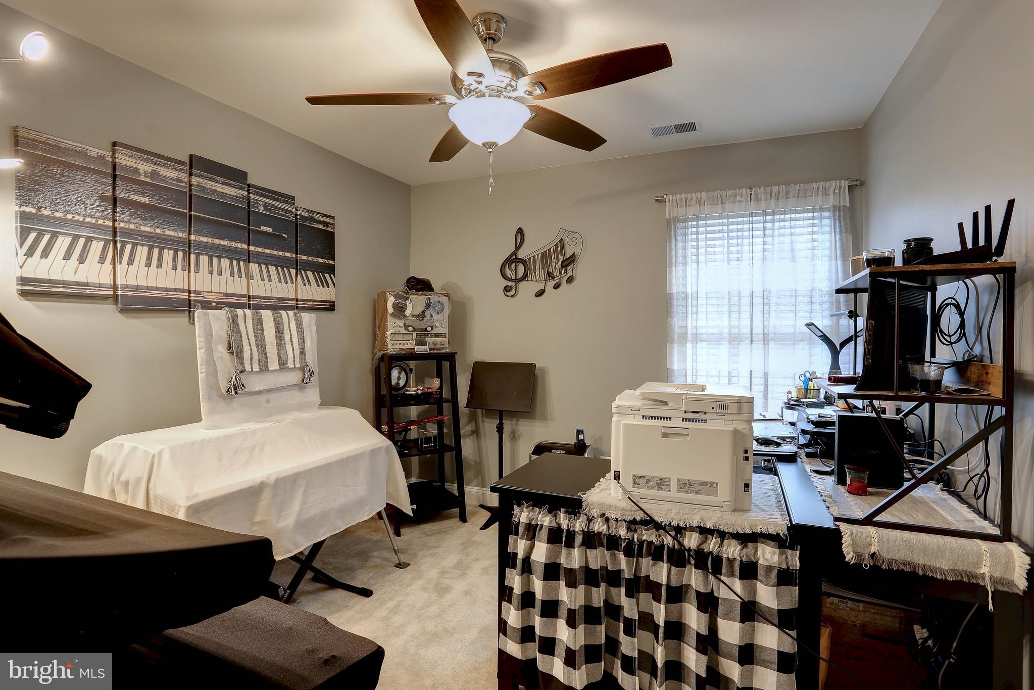 LYNNBROOK - Residential