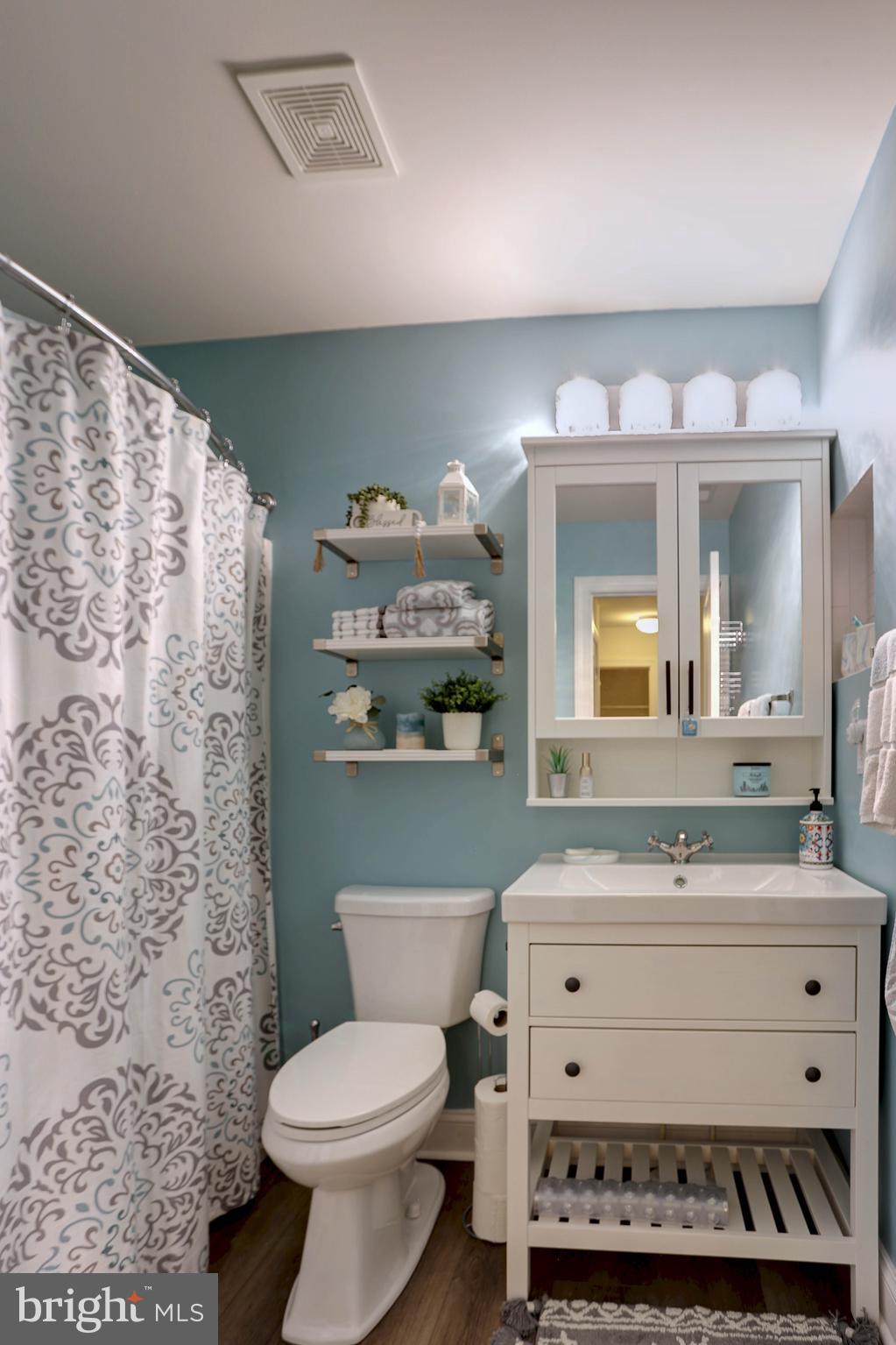 LYNNBROOK - Residential