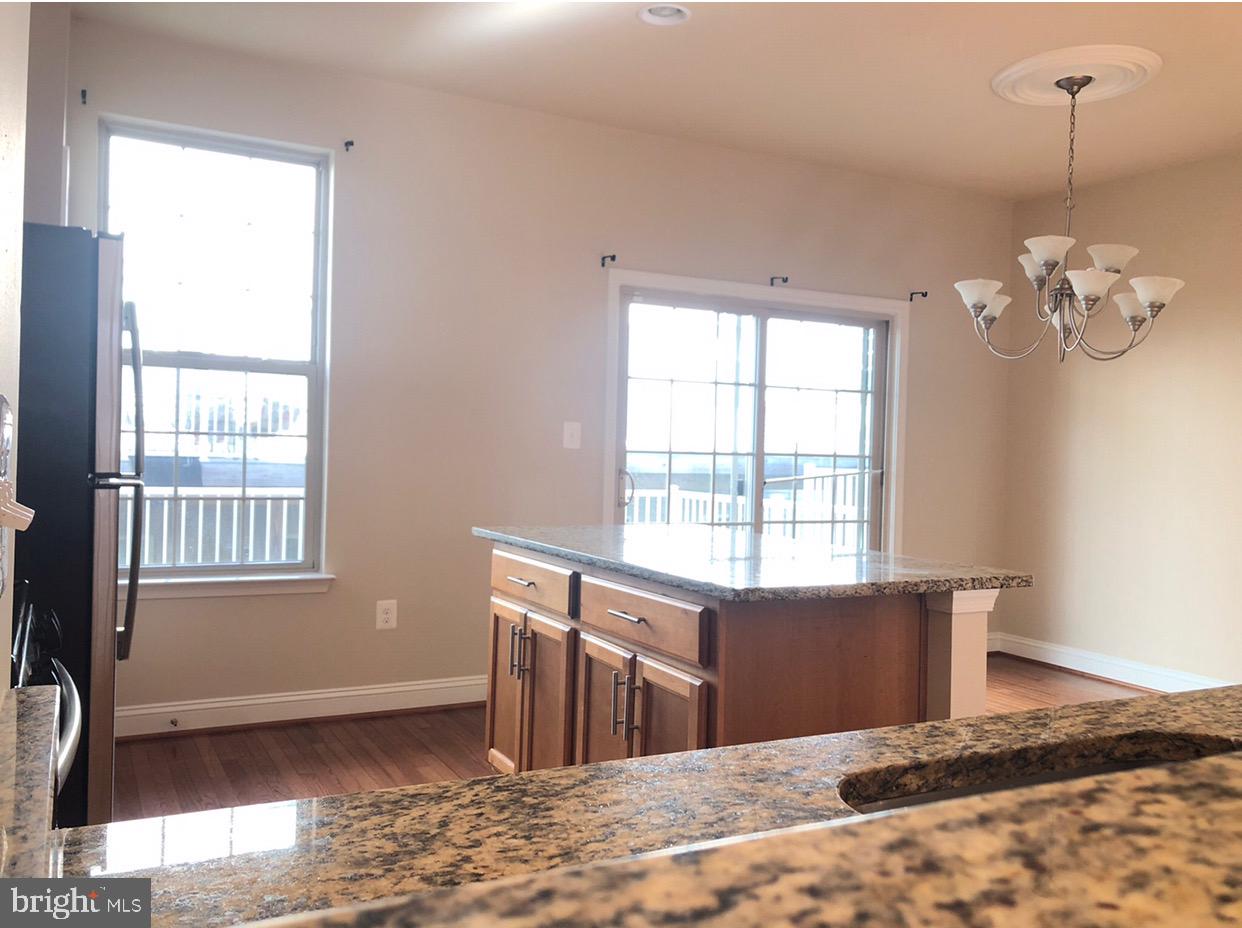 TRIANGLE HIGHLANDS CONDO - Residential Lease