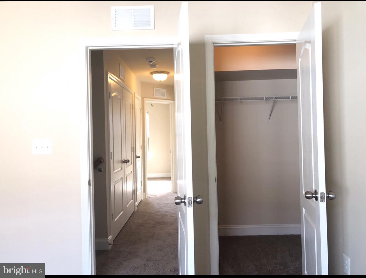 TRIANGLE HIGHLANDS CONDO - Residential Lease