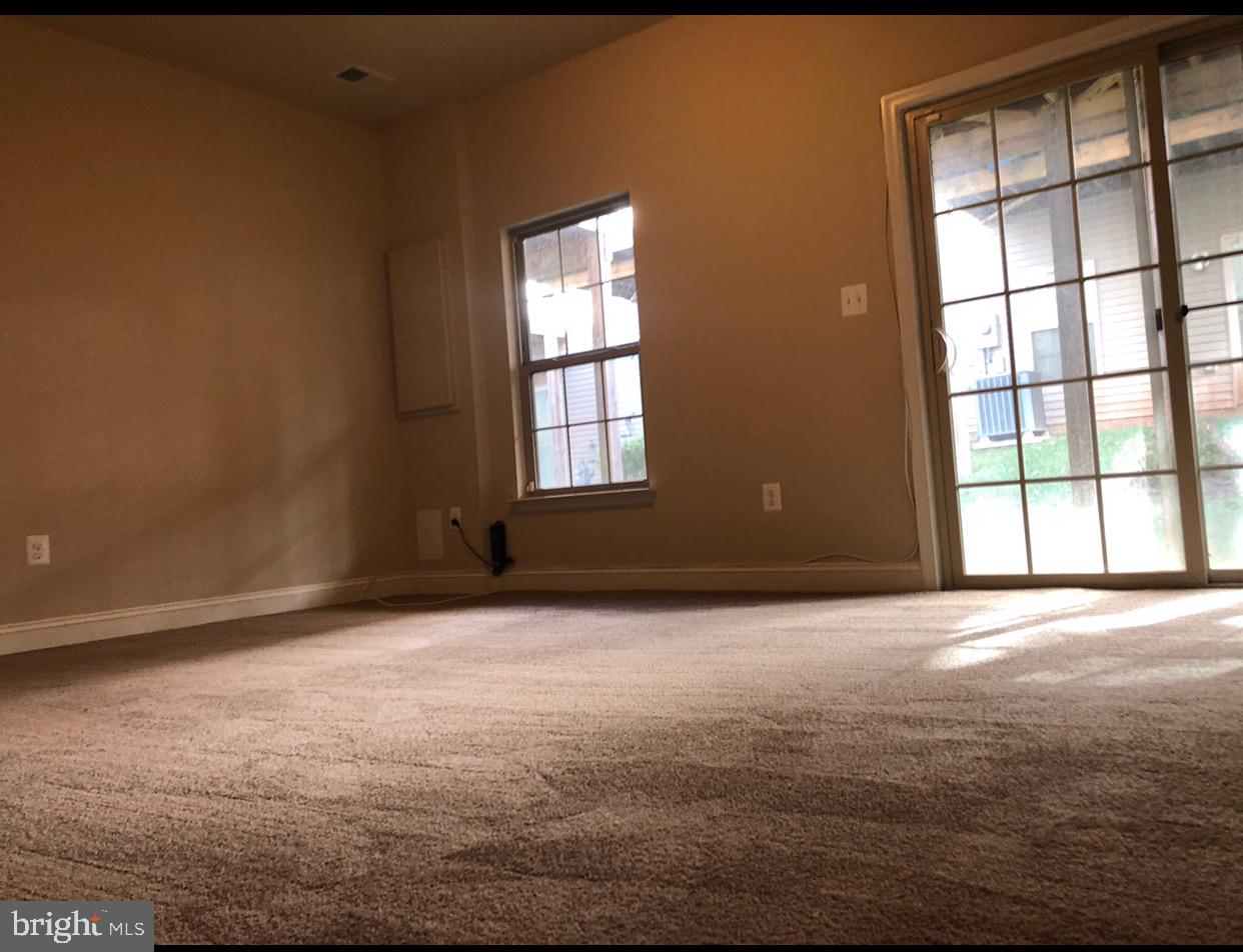 TRIANGLE HIGHLANDS CONDO - Residential Lease