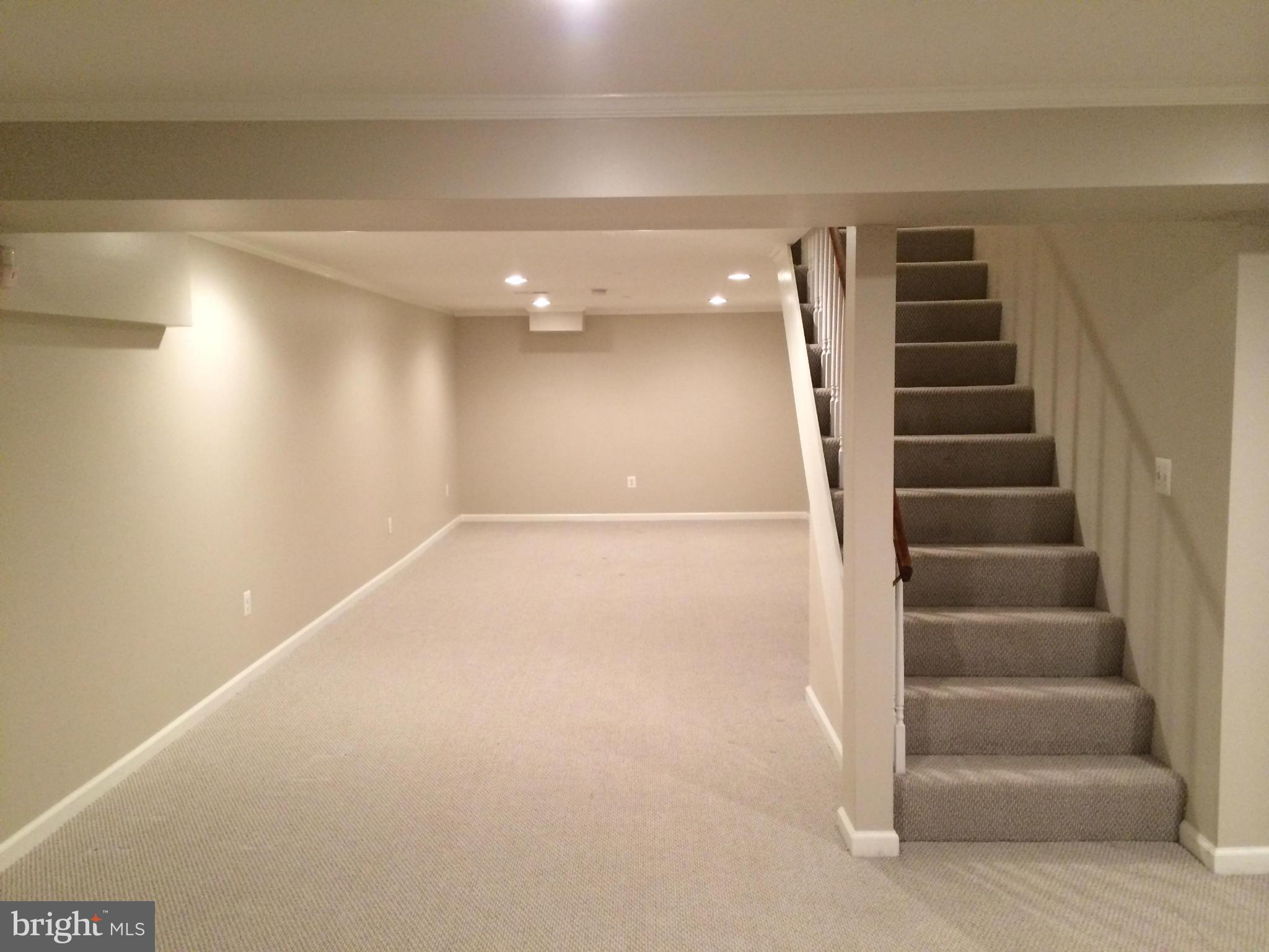 SPRING VALLEY FOREST - Residential Lease