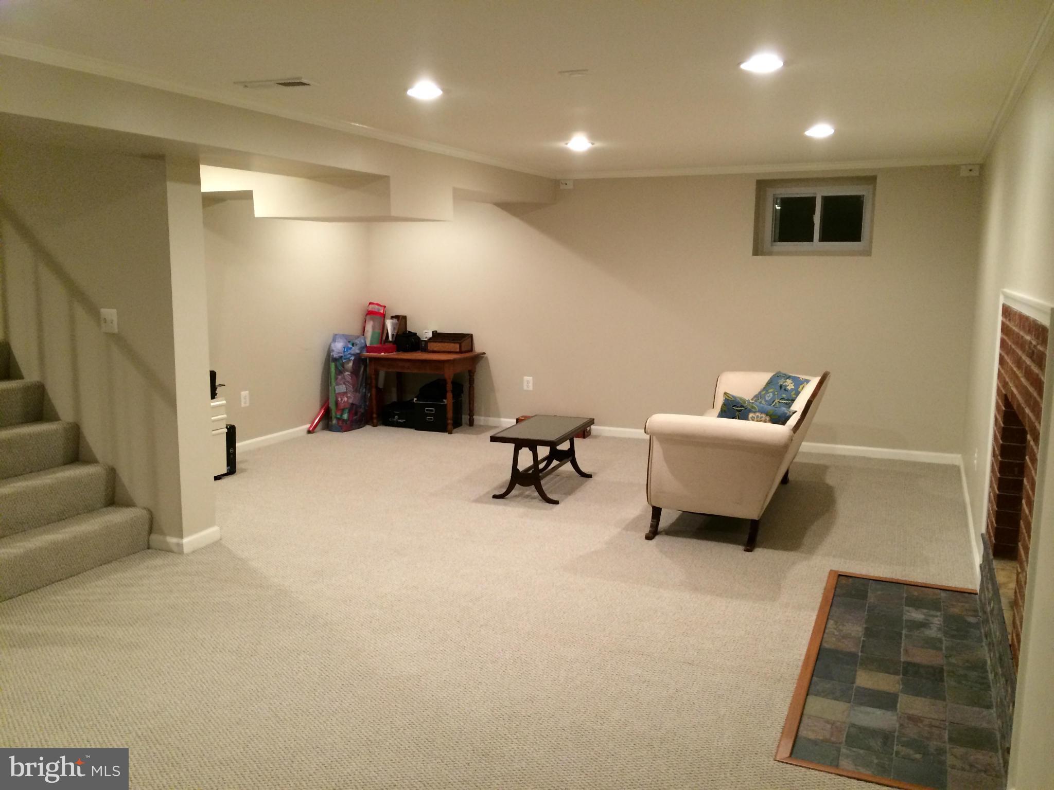 SPRING VALLEY FOREST - Residential Lease