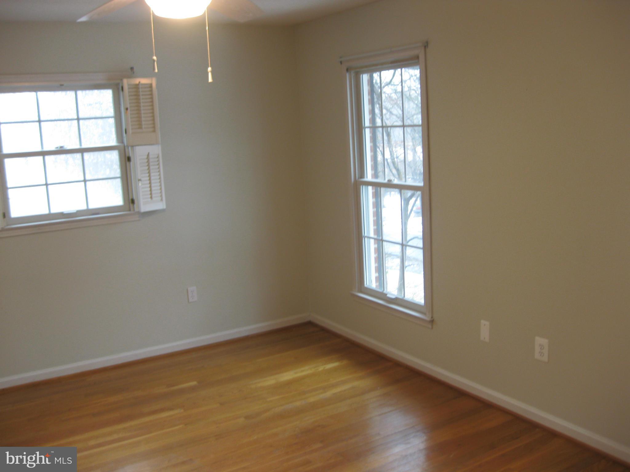 SPRING VALLEY FOREST - Residential Lease