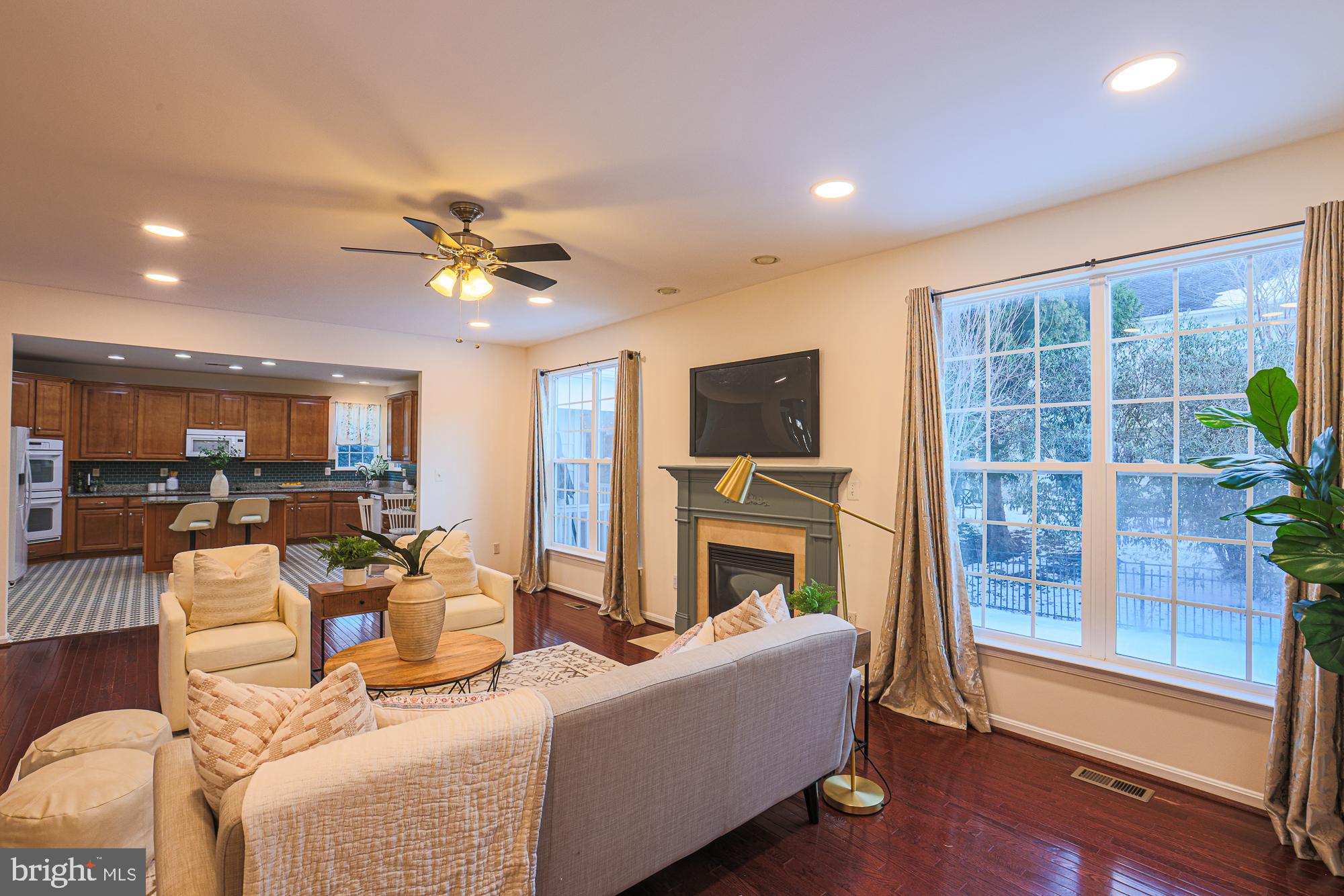 THE PARKE AT MOUNT WASHINGTON - Residential