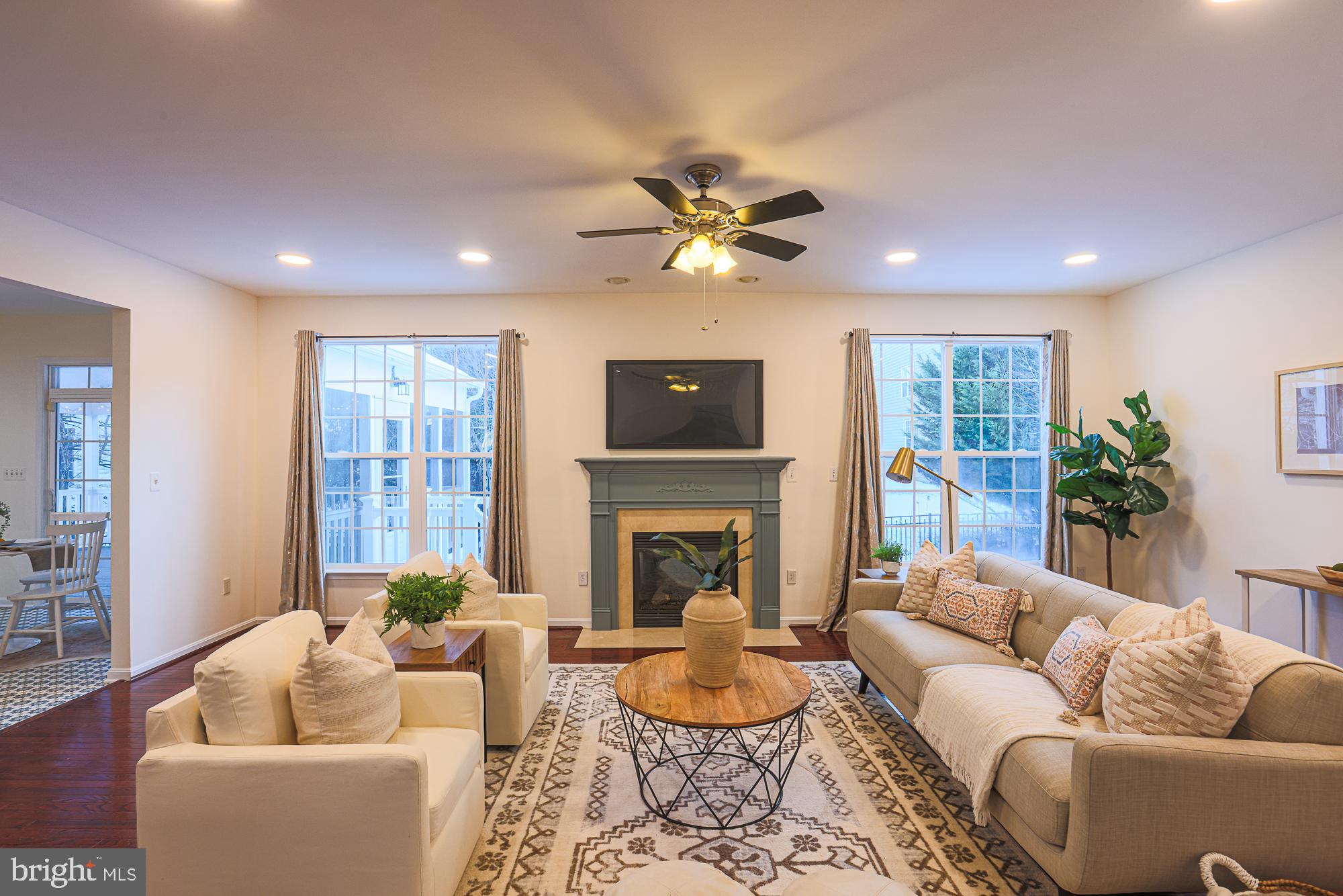 THE PARKE AT MOUNT WASHINGTON - Residential
