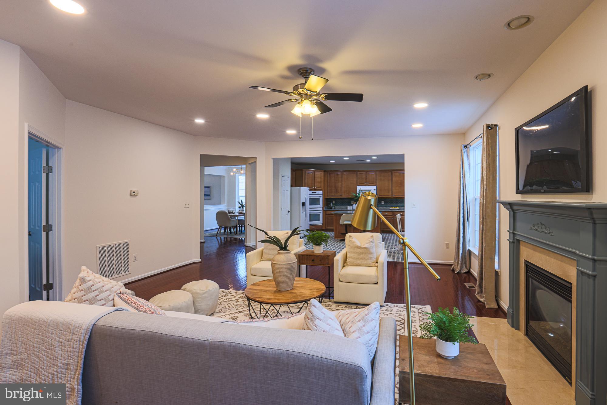 THE PARKE AT MOUNT WASHINGTON - Residential
