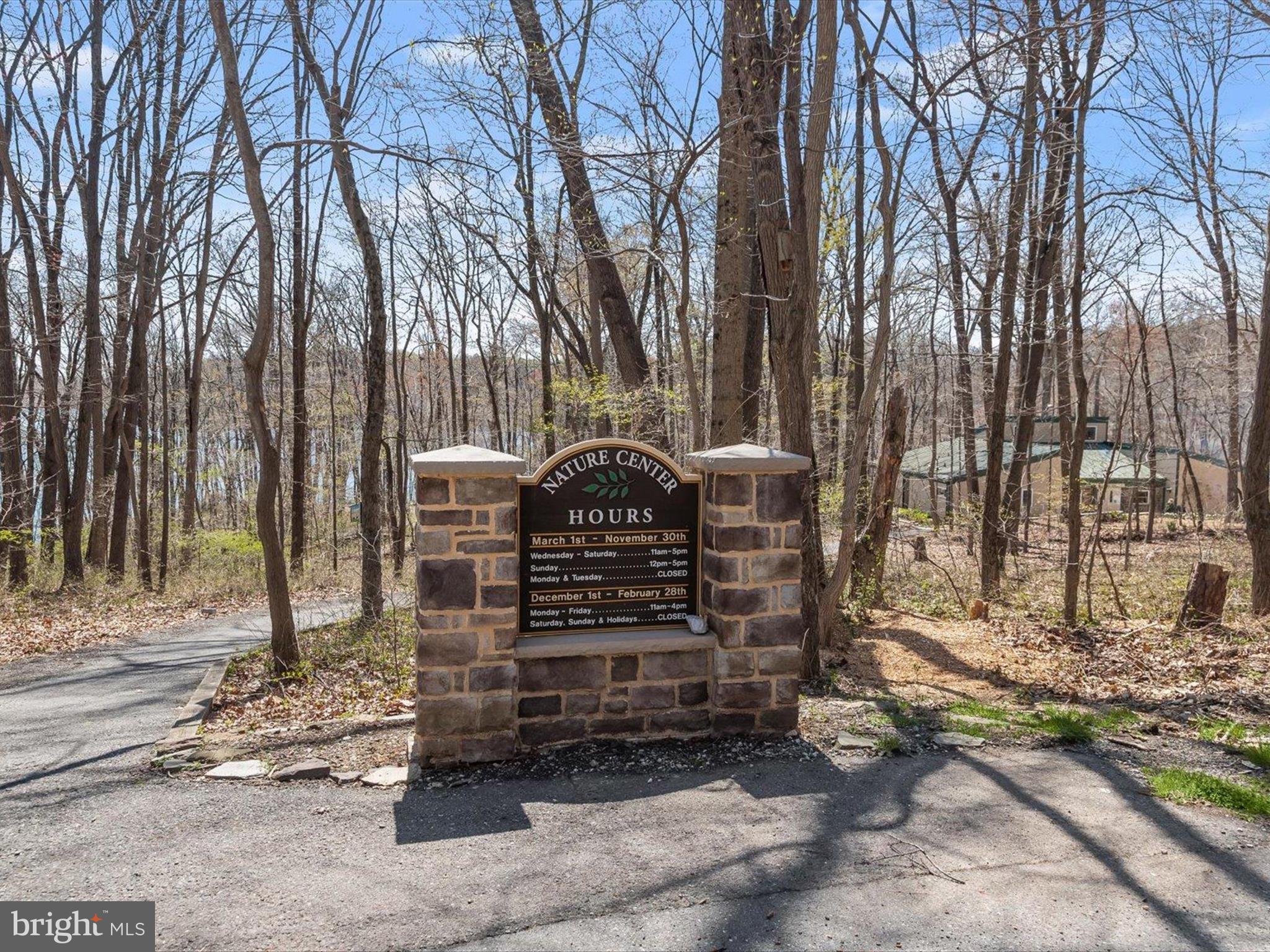 WINIFRED MANOR - Residential