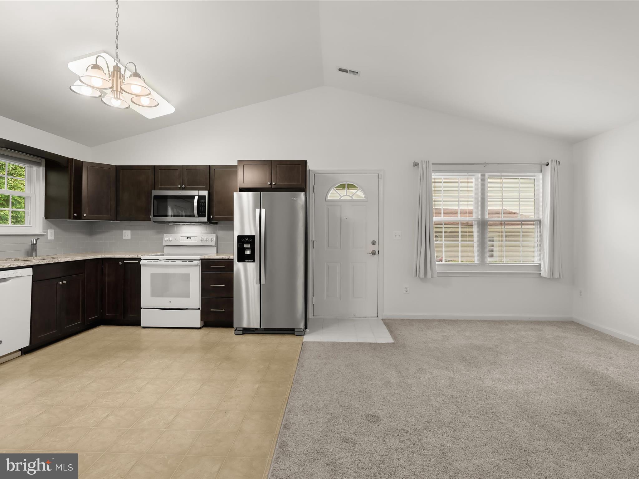 WINIFRED MANOR - Residential