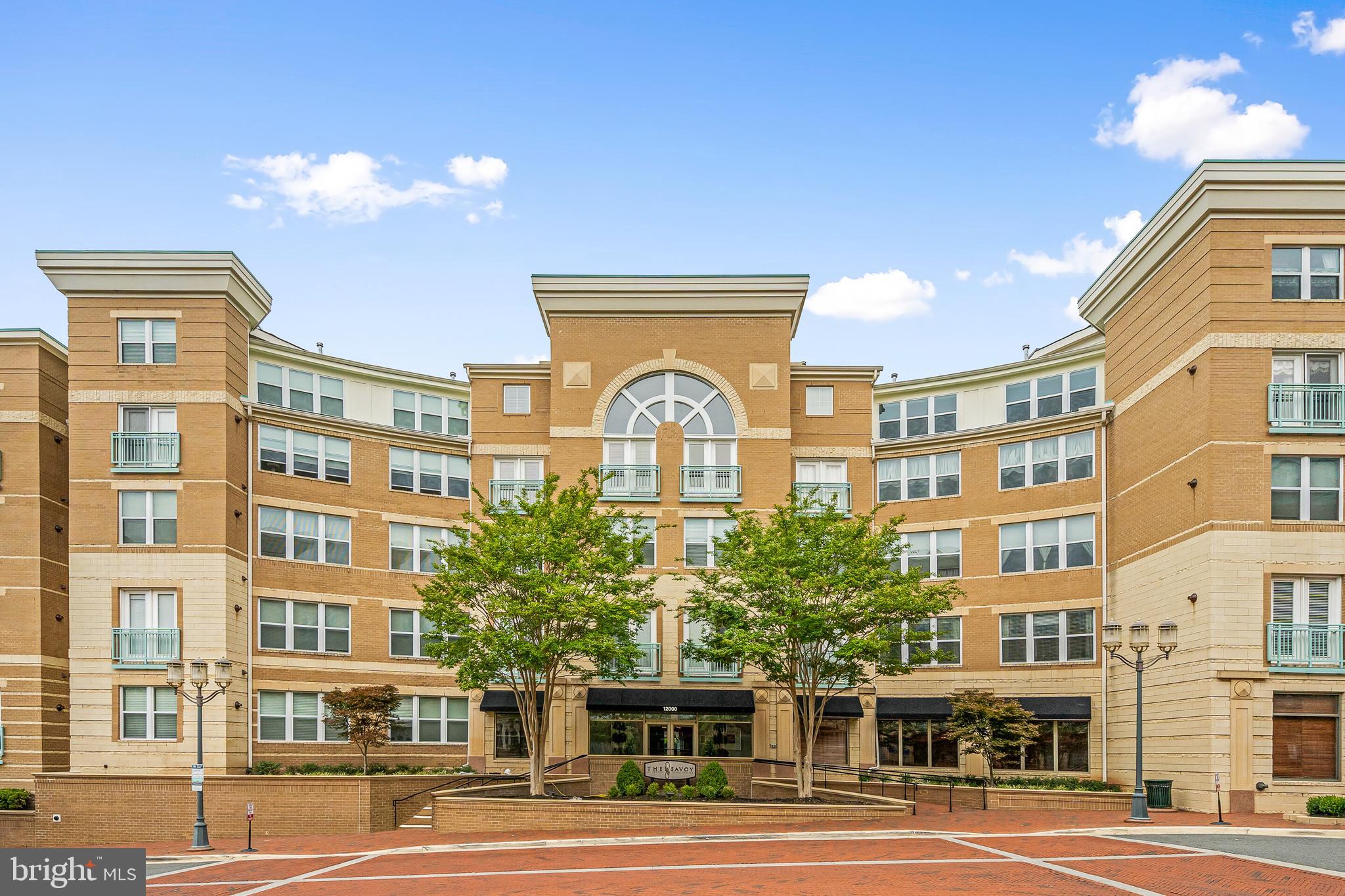 SAVOY AT RESTON TOWN CENTER - Residential