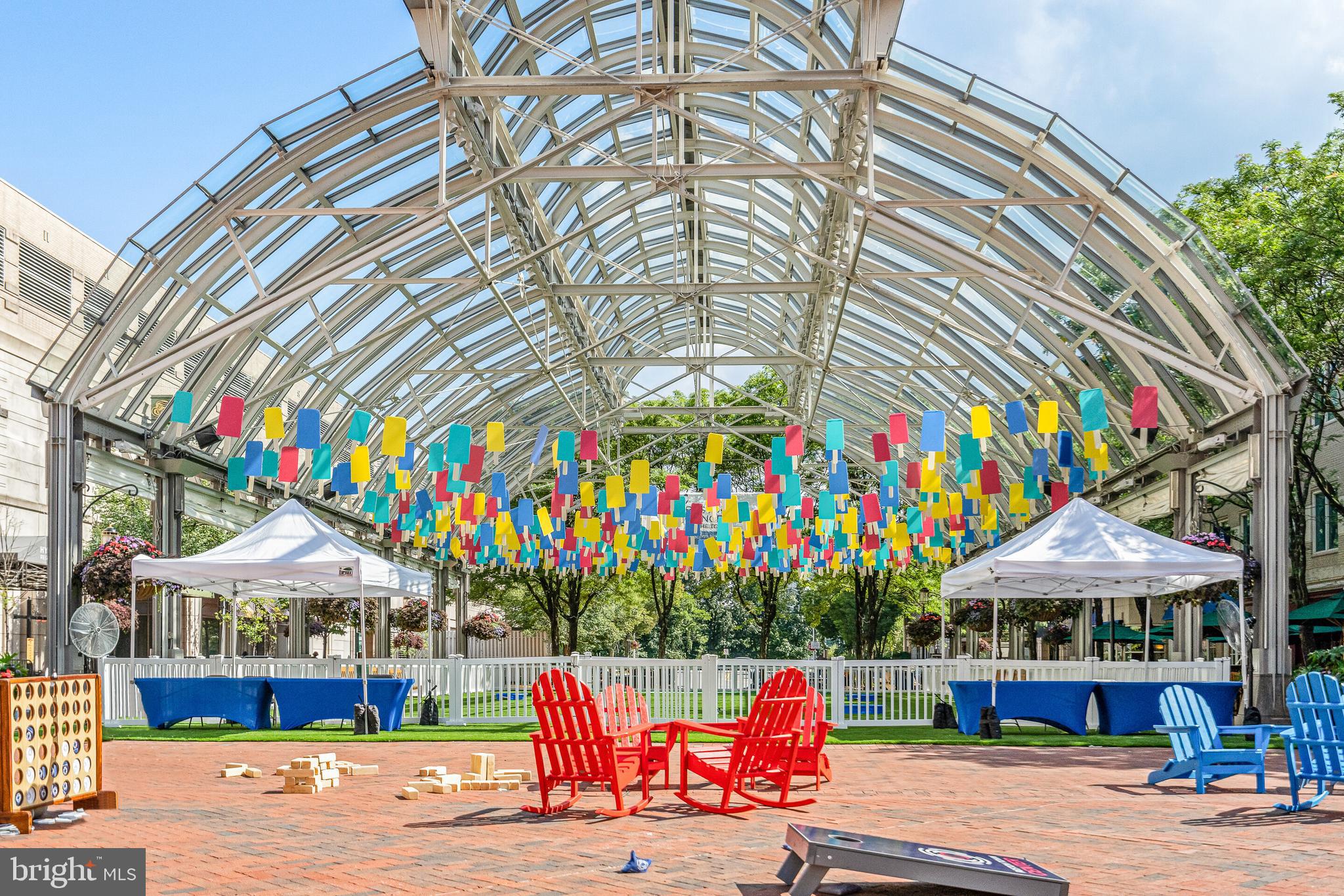 SAVOY AT RESTON TOWN CENTER - Residential