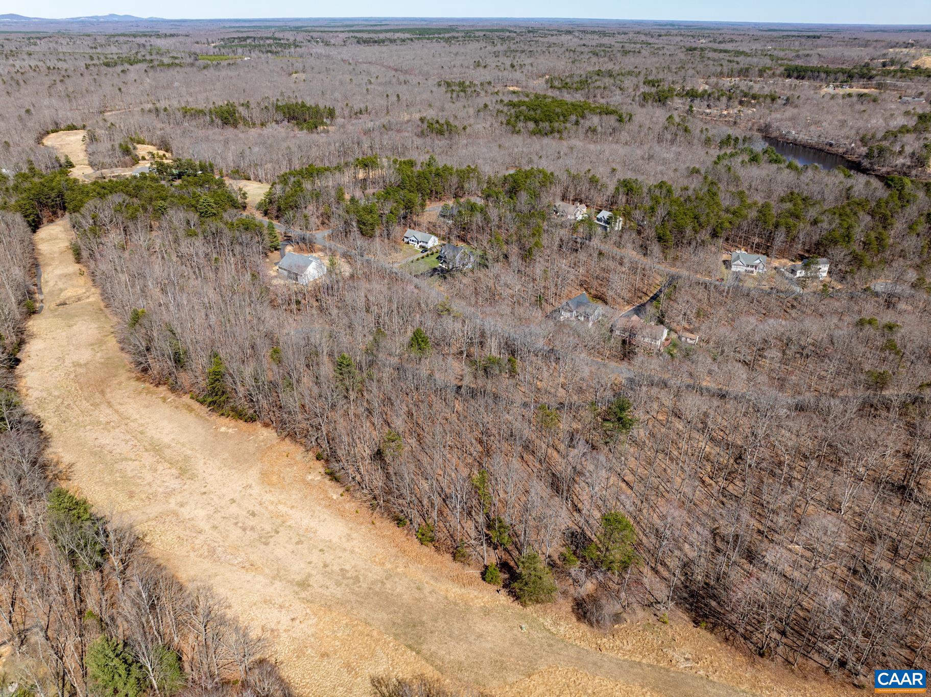 SHENANDOAH CROSSING - Land
