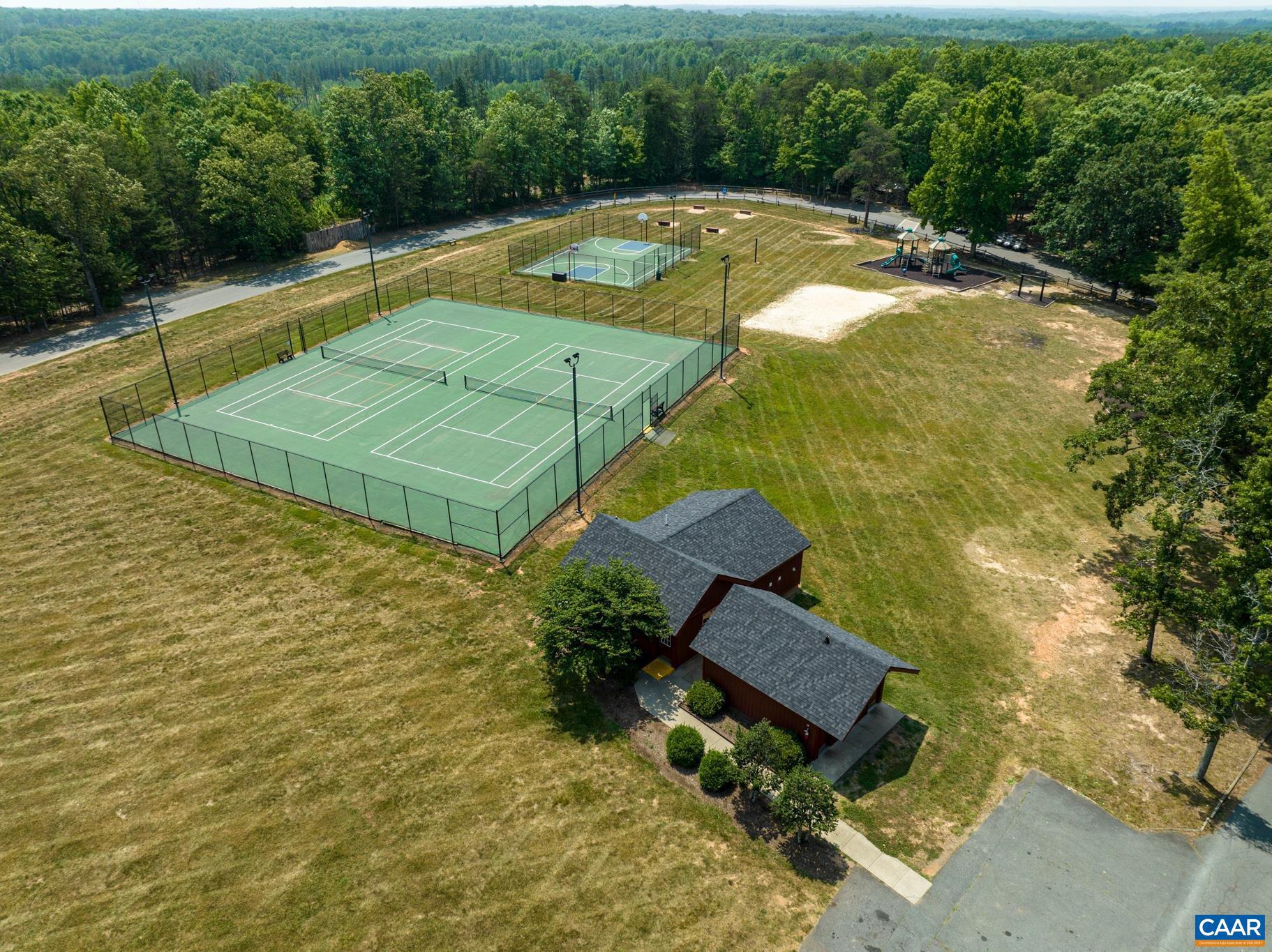 SHENANDOAH CROSSING - Land