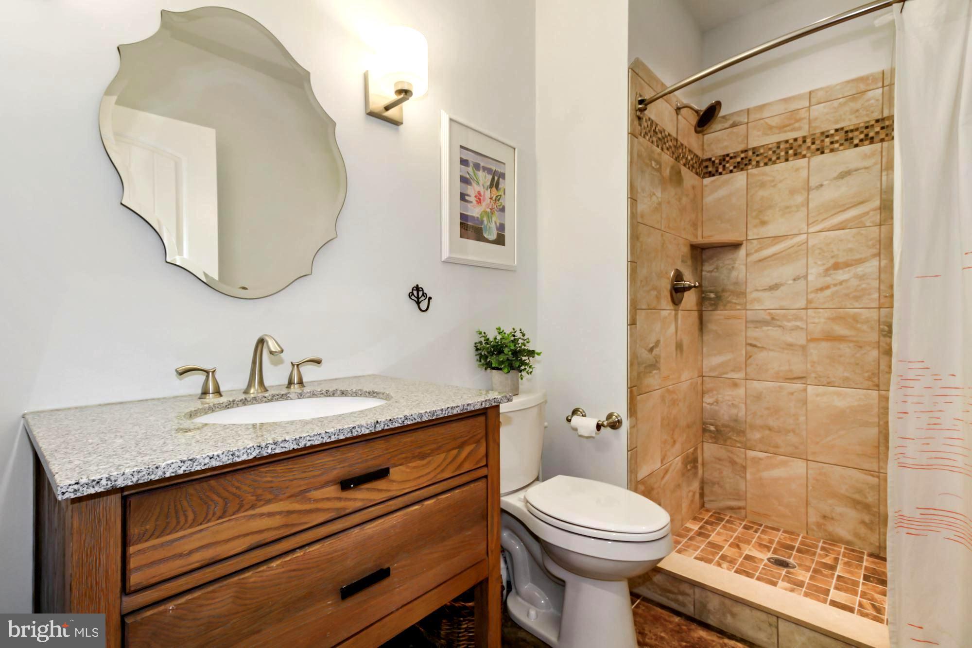 EASTPORT - Residential