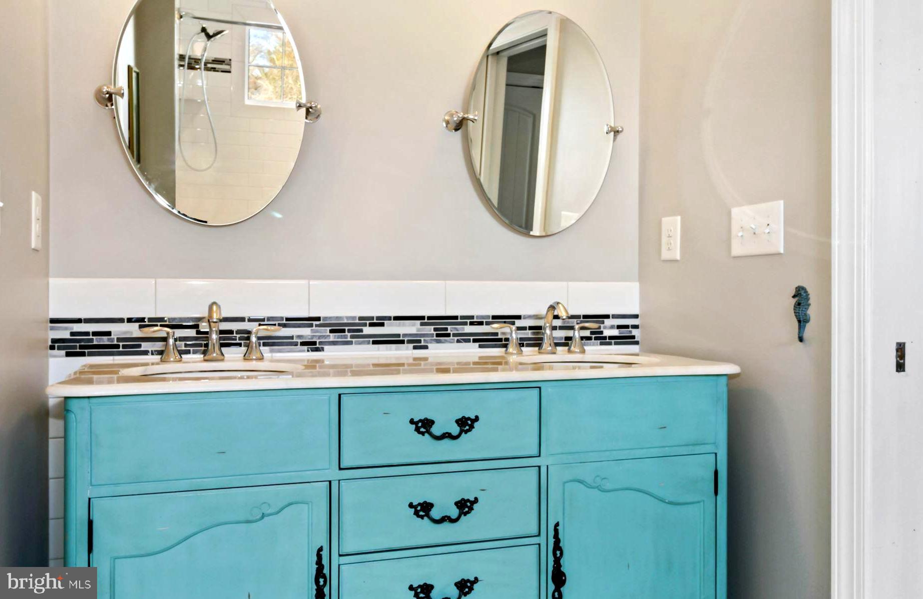 EASTPORT - Residential