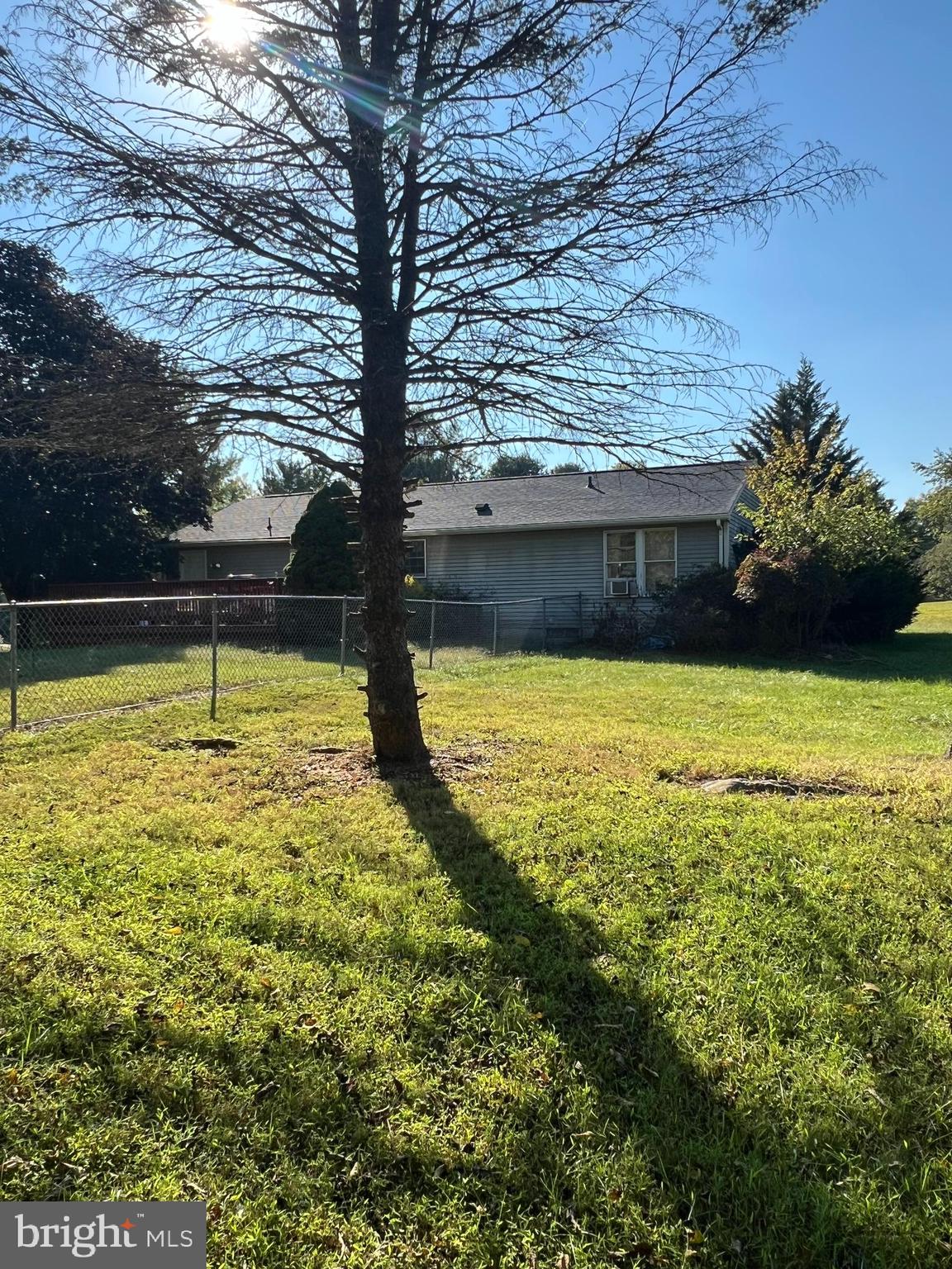 PEMBROKE GROVE - Residential