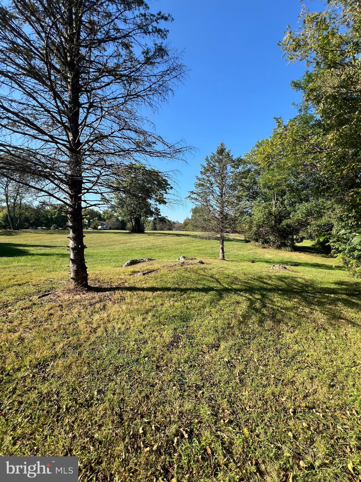 PEMBROKE GROVE - Residential