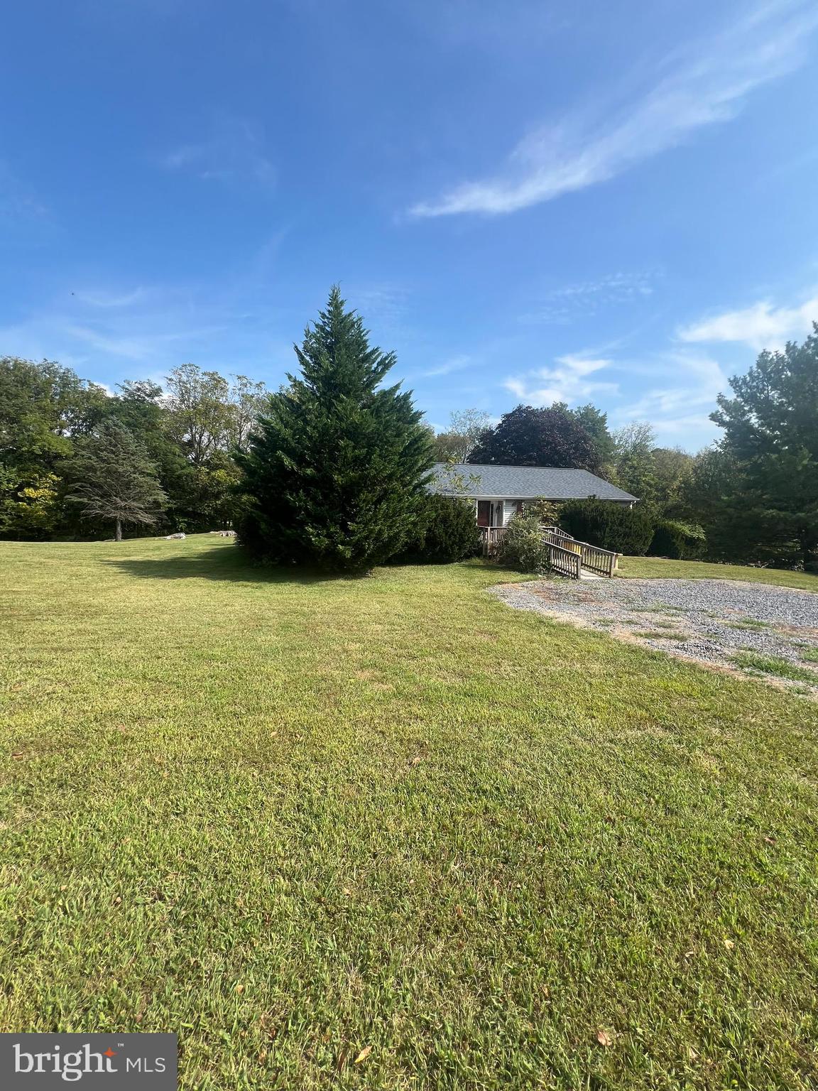 PEMBROKE GROVE - Residential