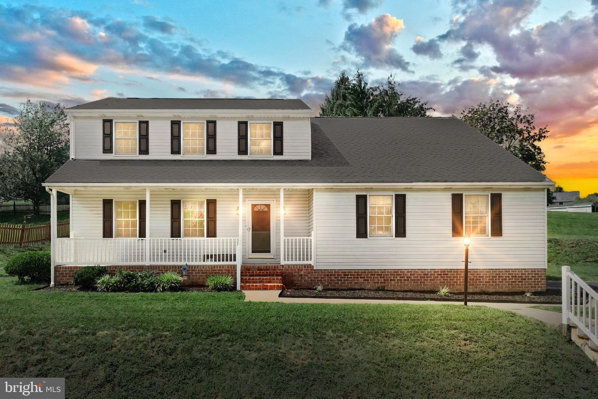**Charming Colonial Home in Dallastown School District**
Discover this beautifully updated colonial home nestled in a sought-after neighborhood within the Dallastown School District. This inviting residence features an open-concept kitchen and family room, perfect for entertaining and family gatherings. The kitchen boasts a large island and brand new appliances, making it a chef's delight. The additional dining room and formal living room provide ample space for the whole family.
Enjoy the fresh ambiance with all-new flooring and paint throughout, along with modernized kitchen and bathrooms. The spacious master bedroom offers a serene retreat, complemented by three additional bedrooms that provide ample space for family or guests.
Don't miss the opportunity to make this stunning home yours!
