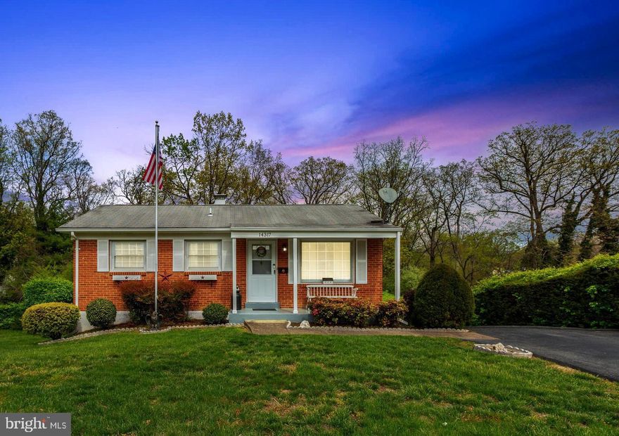 Welcome to your New Home!  This beautifully maintained property by one owner is 1452 sq. ft., two levels with 3 spacious bedrooms and 1.5 baths. Stunning hardwood flooring is throughout the main level (except bathroom).  This immaculate home has updated kitchen and bathrooms.  There is a large recreational room on the lower level which is perfect for movie and game time with the family.  The utility room with laundry is also on the lower level.  Wait until you see the grand screened in porch off the lower level recreation room.  Once you step outside you can enter this beautiful outdoor living area.  Can you imagine hosting cookouts with family and friends or just enjoying a cup of coffee while enjoying the lush greenery of the fenced backyard?!  This backyard is a true retreat with plenty of space to enjoy entertaining!  There is a nice size shed for extra storage. This home is conveniently located off Dale Blvd. just minutes away from the community pool, your favorite church, fantastic dining, shopping, and so much more. Don’t miss out on this incredible home—schedule your tour today!