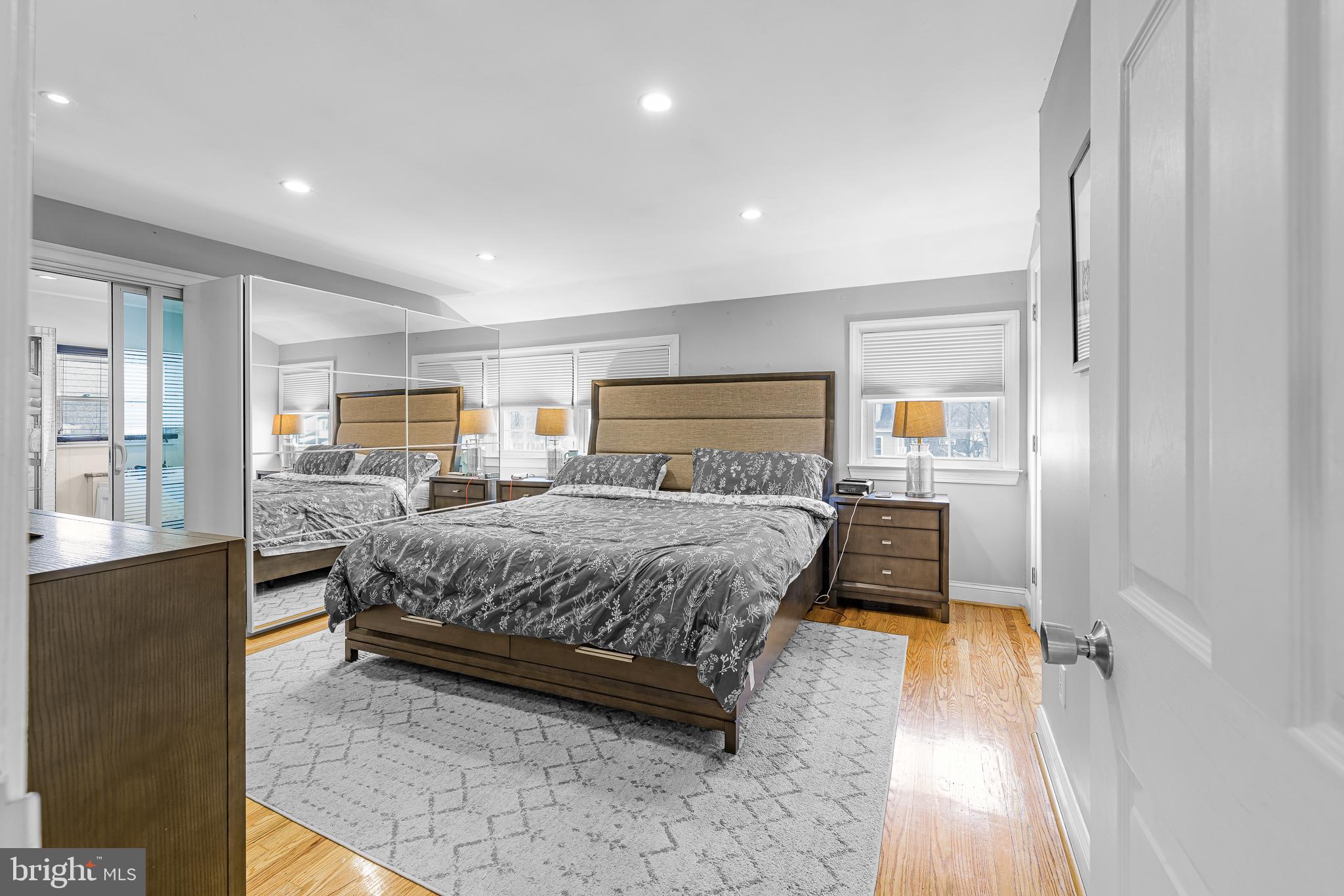 LONGVIEW FARMS - Residential