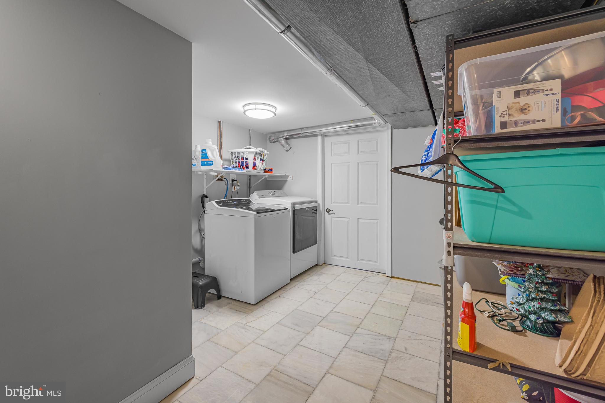 LONGVIEW FARMS - Residential