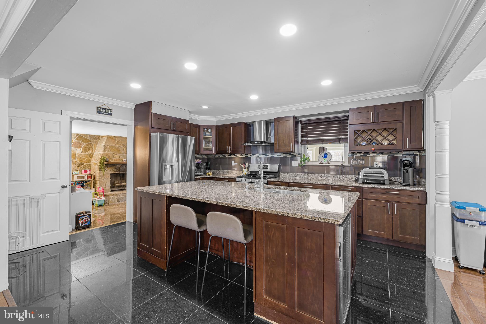 LONGVIEW FARMS - Residential